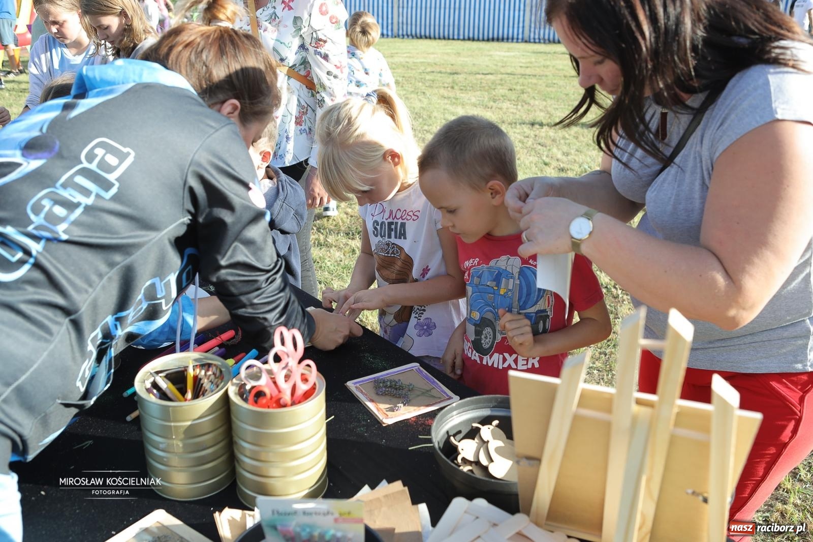 Zdjęcie w galerii na portalu naszraciborz.pl: Turniej sołectw w Krzanowicach: sportowa rywalizacja i integracja ponad granicami wiadomości z regionu