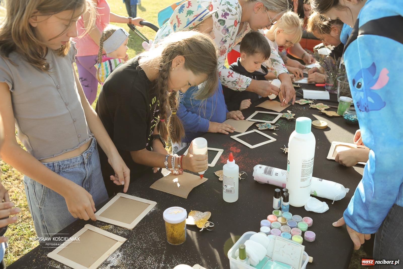 Zdjęcie w galerii na portalu naszraciborz.pl: Turniej sołectw w Krzanowicach: sportowa rywalizacja i integracja ponad granicami wiadomości z regionu