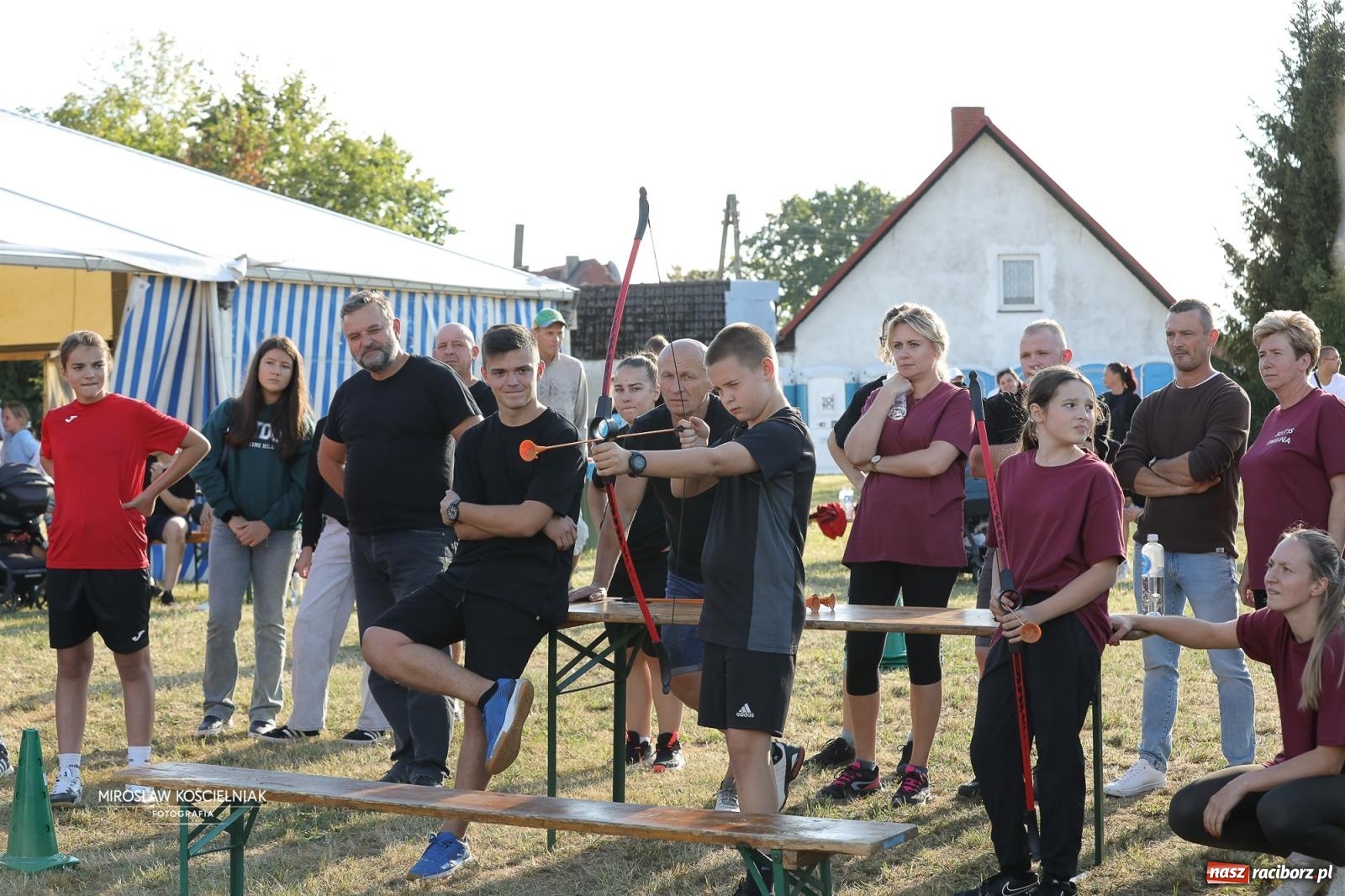 Zdjęcie w galerii na portalu naszraciborz.pl: Turniej sołectw w Krzanowicach: sportowa rywalizacja i integracja ponad granicami wiadomości z regionu