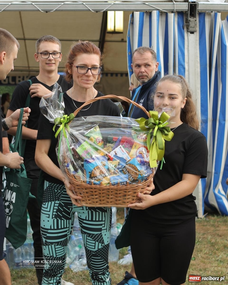 Zdjęcie w galerii na portalu naszraciborz.pl: Turniej sołectw w Krzanowicach: sportowa rywalizacja i integracja ponad granicami wiadomości z regionu