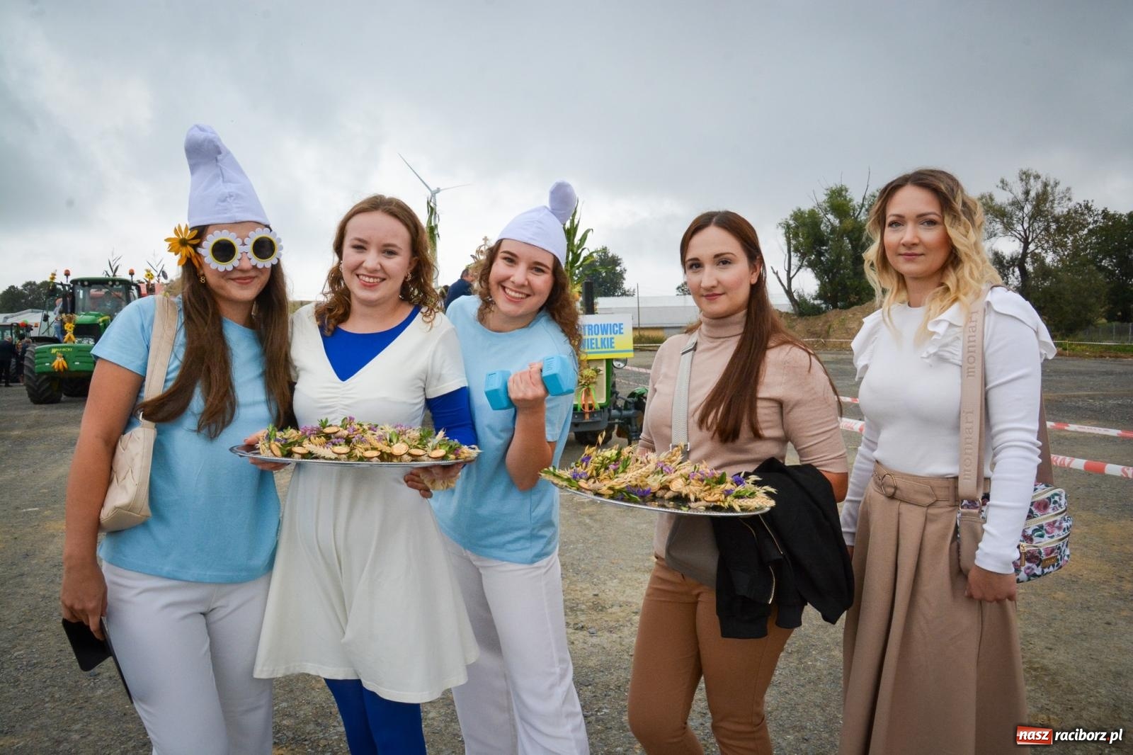 Zdjęcie w galerii na portalu naszraciborz.pl: Dożynki gminne w Pawłowie – najdłużej trwający korowód w powiecie [FOTO i WIDEO] wiadomości z regionu