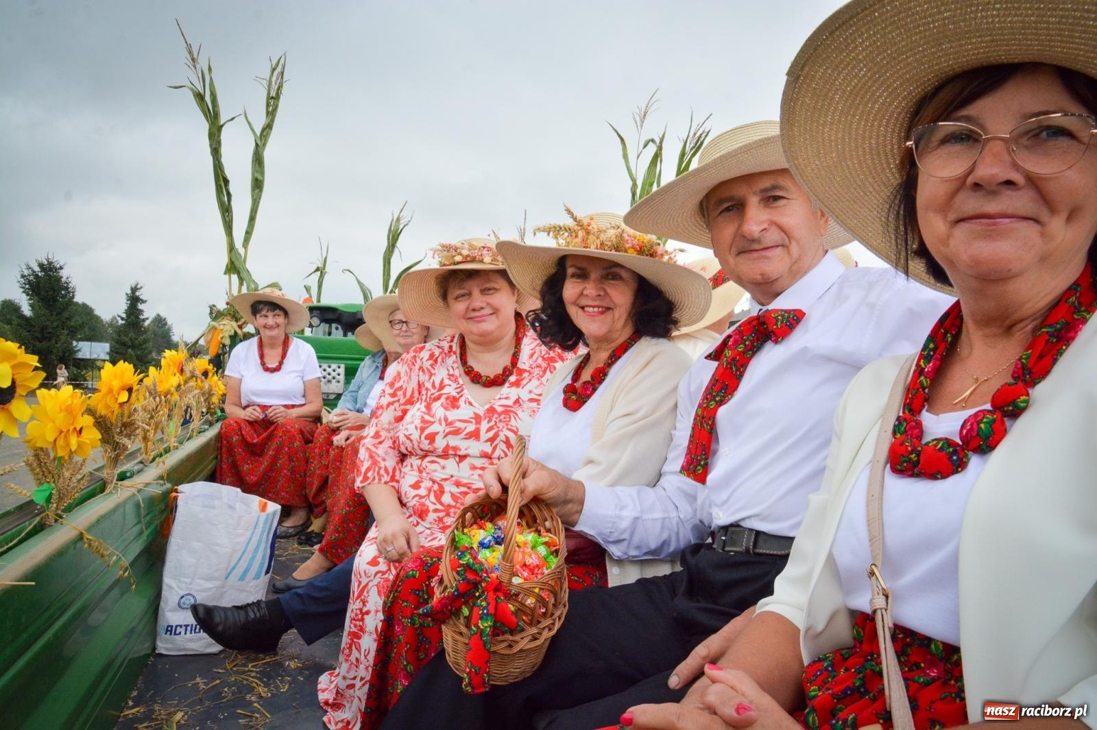 Zdjęcie w galerii na portalu naszraciborz.pl: Dożynki gminne w Pawłowie – najdłużej trwający korowód w powiecie [FOTO i WIDEO] wiadomości z regionu