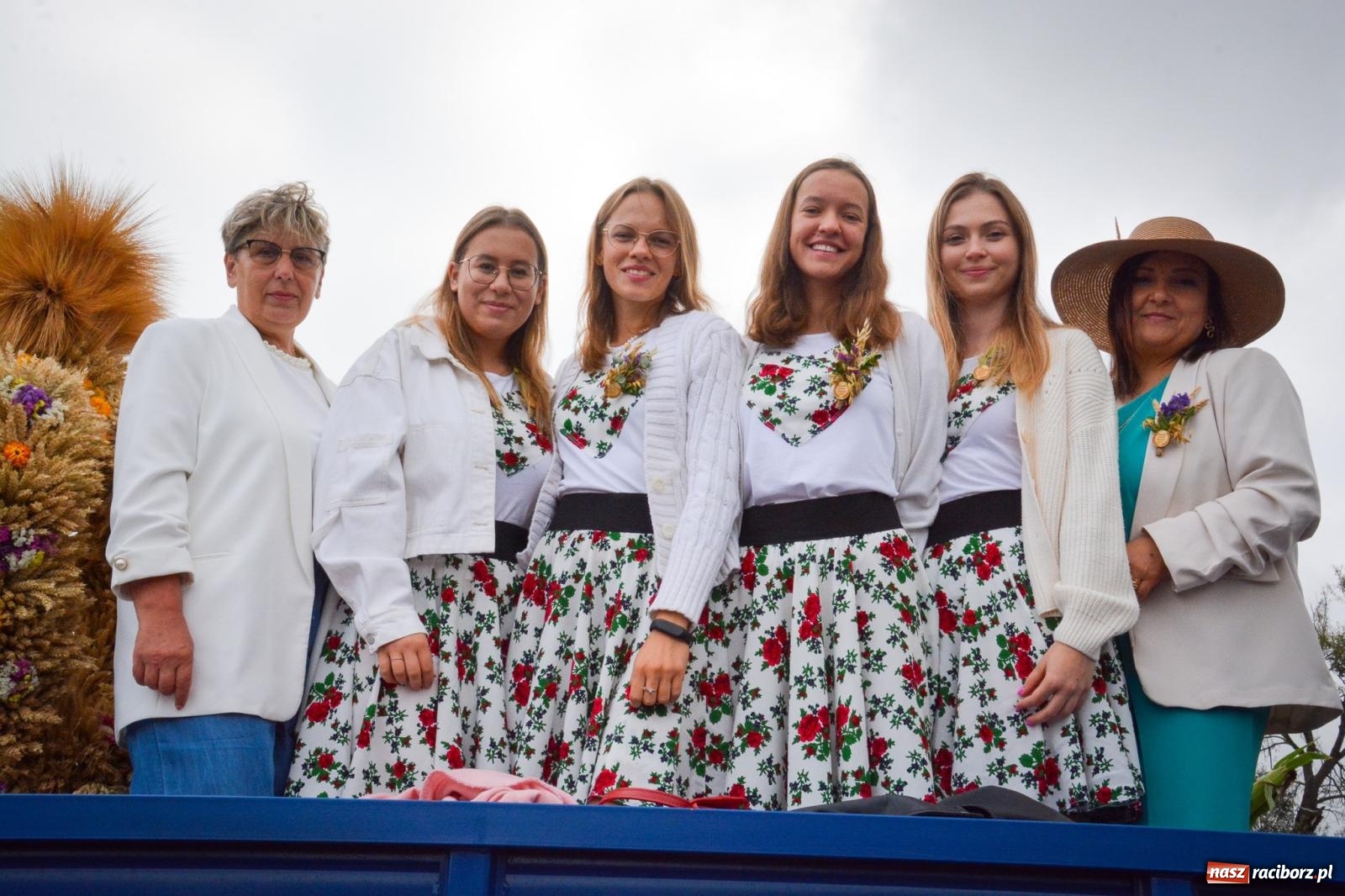 Zdjęcie w galerii na portalu naszraciborz.pl: Dożynki gminne w Pawłowie – najdłużej trwający korowód w powiecie [FOTO i WIDEO] wiadomości z regionu