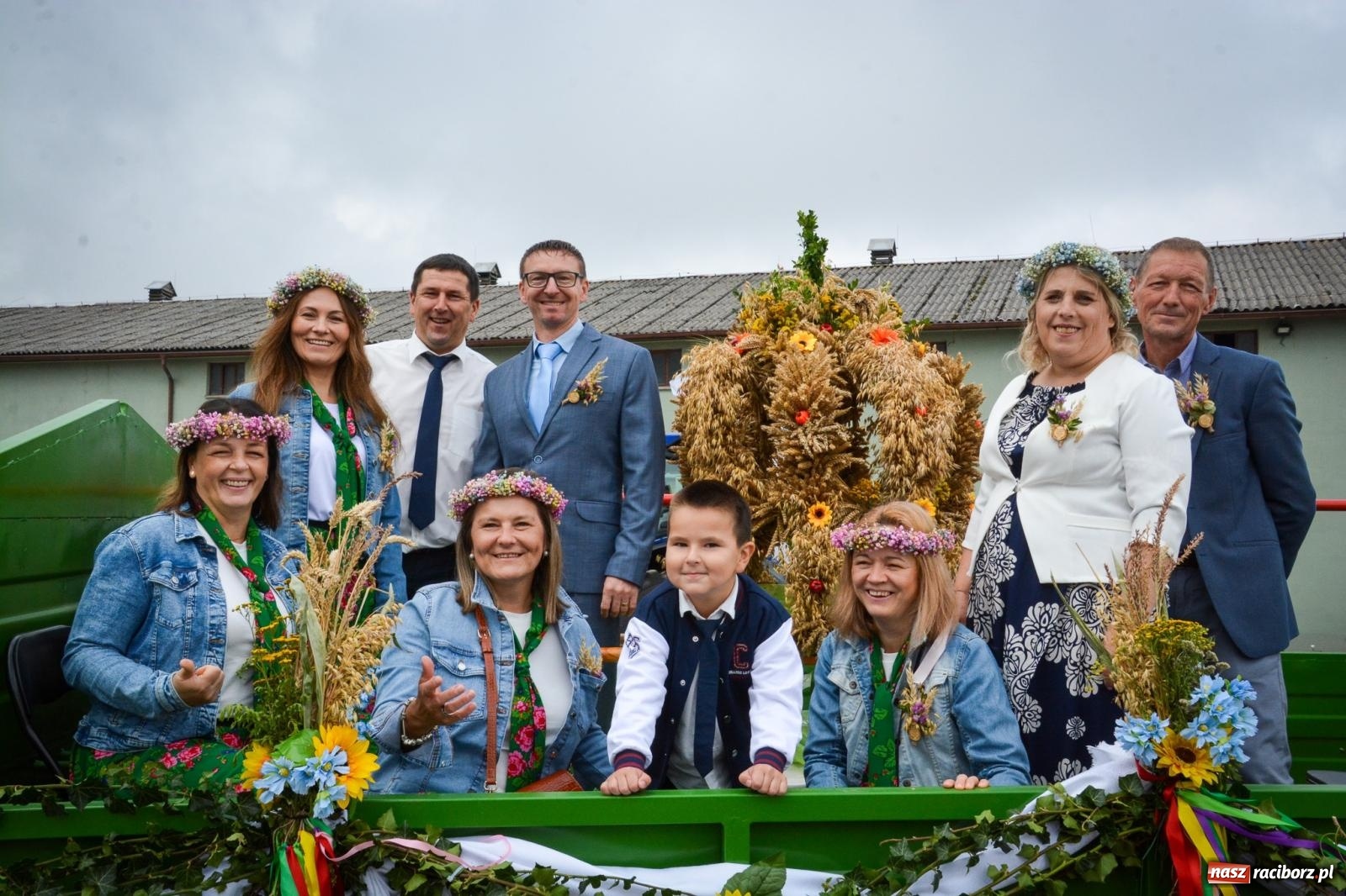 Zdjęcie w galerii na portalu naszraciborz.pl: Dożynki gminne w Pawłowie – najdłużej trwający korowód w powiecie [FOTO i WIDEO] wiadomości z regionu