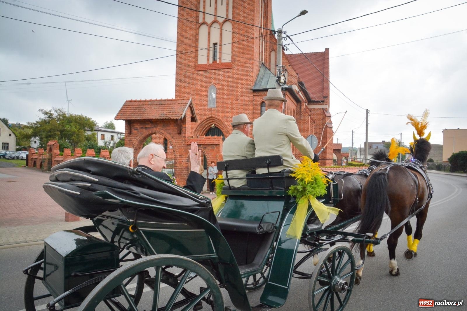 Zdjęcie w galerii na portalu naszraciborz.pl: Dożynki gminne w Pawłowie – najdłużej trwający korowód w powiecie [FOTO i WIDEO] wiadomości z regionu