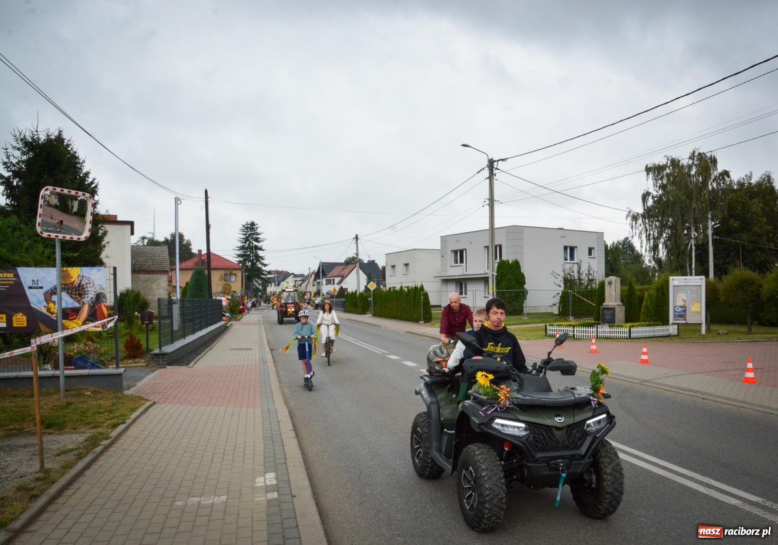 Zdjęcie w galerii na portalu naszraciborz.pl: Dożynki gminne w Pawłowie – najdłużej trwający korowód w powiecie [FOTO i WIDEO] wiadomości z regionu