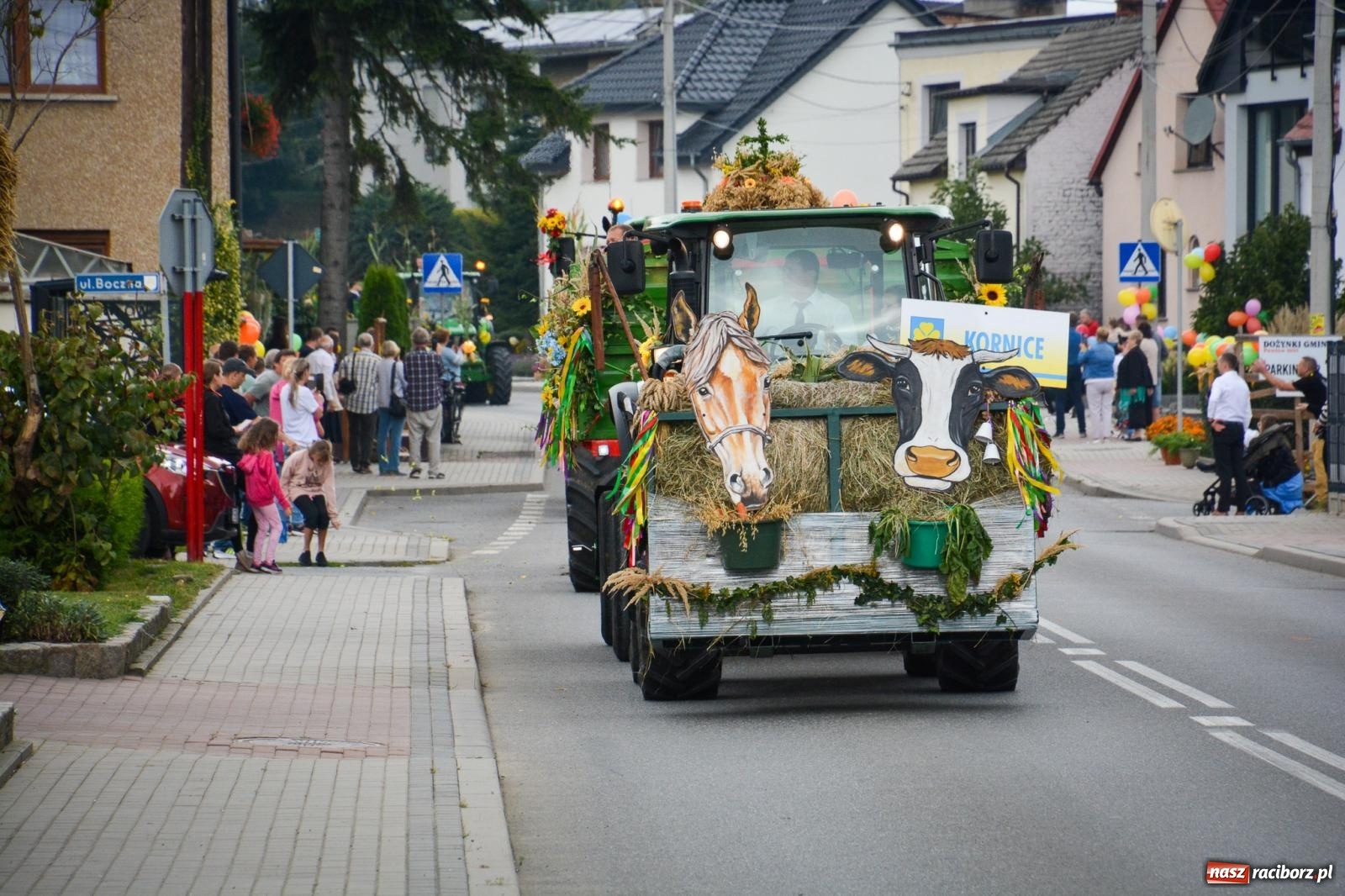 Zdjęcie w galerii na portalu naszraciborz.pl: Dożynki gminne w Pawłowie – najdłużej trwający korowód w powiecie [FOTO i WIDEO] wiadomości z regionu