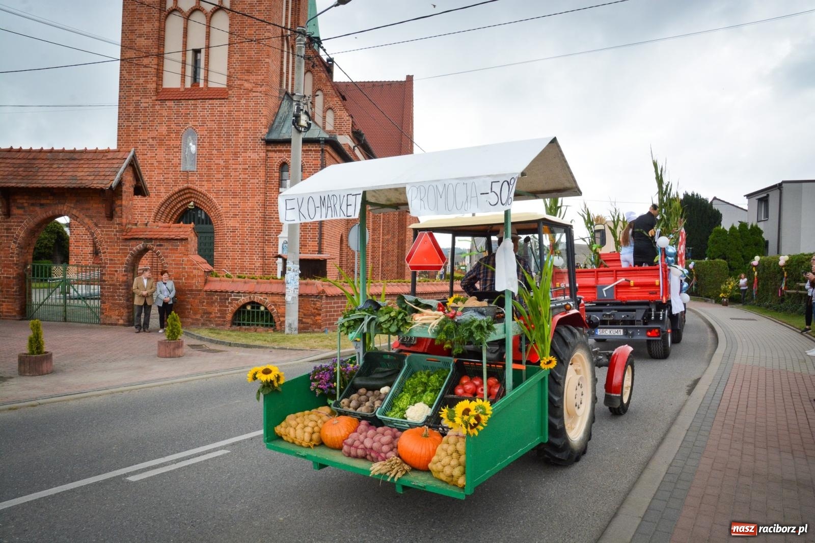 Zdjęcie w galerii na portalu naszraciborz.pl: Dożynki gminne w Pawłowie – najdłużej trwający korowód w powiecie [FOTO i WIDEO] wiadomości z regionu
