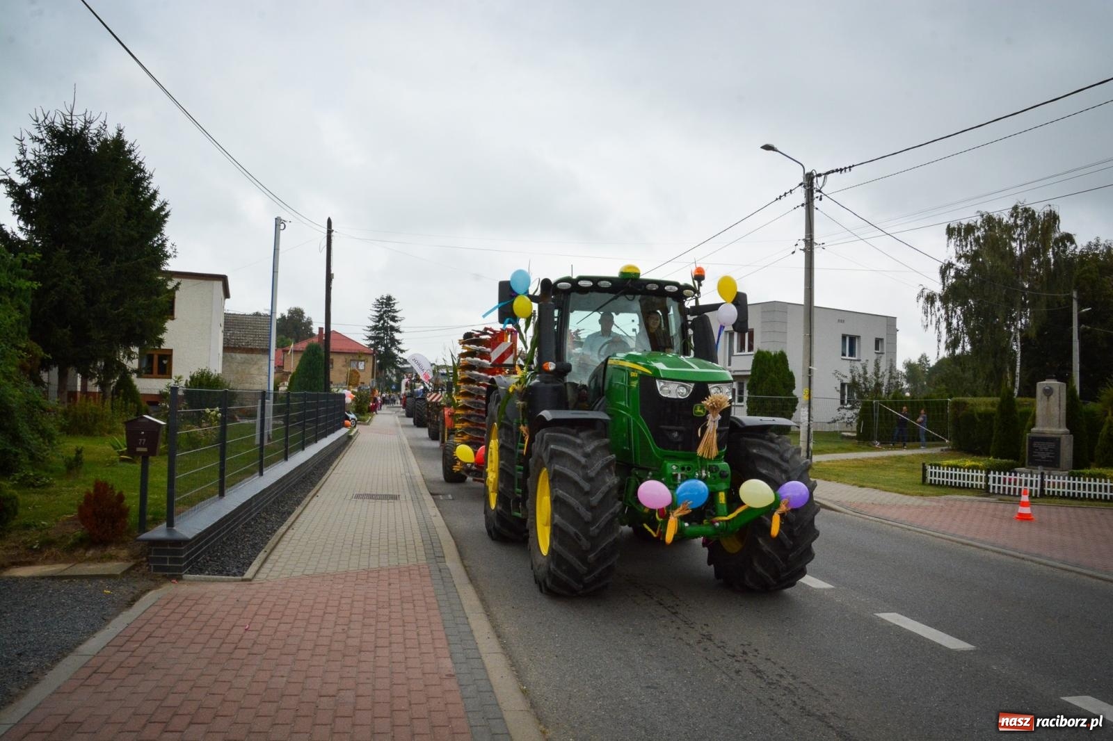 Zdjęcie w galerii na portalu naszraciborz.pl: Dożynki gminne w Pawłowie – najdłużej trwający korowód w powiecie [FOTO i WIDEO] wiadomości z regionu