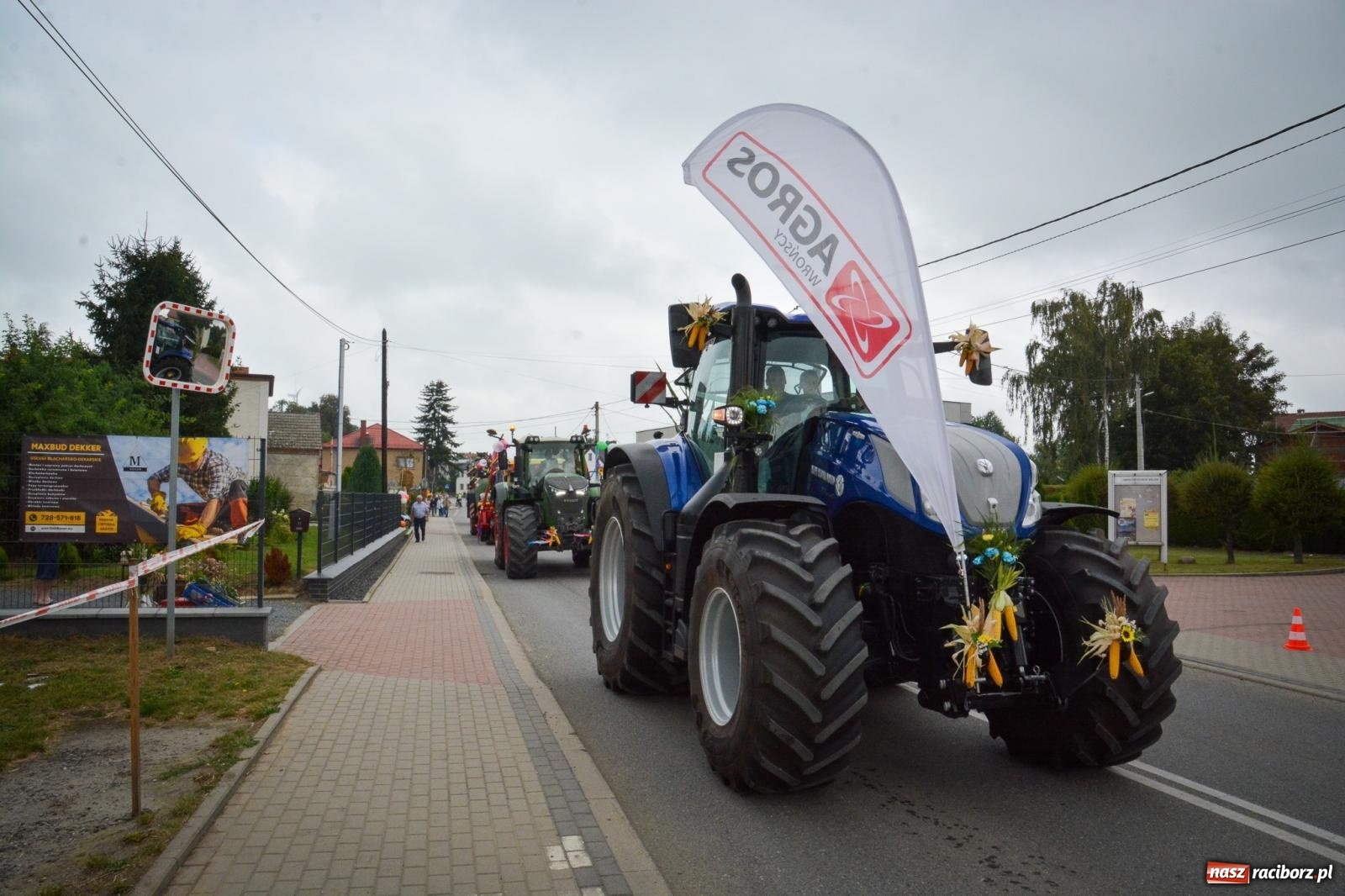 Zdjęcie w galerii na portalu naszraciborz.pl: Dożynki gminne w Pawłowie – najdłużej trwający korowód w powiecie [FOTO i WIDEO] wiadomości z regionu