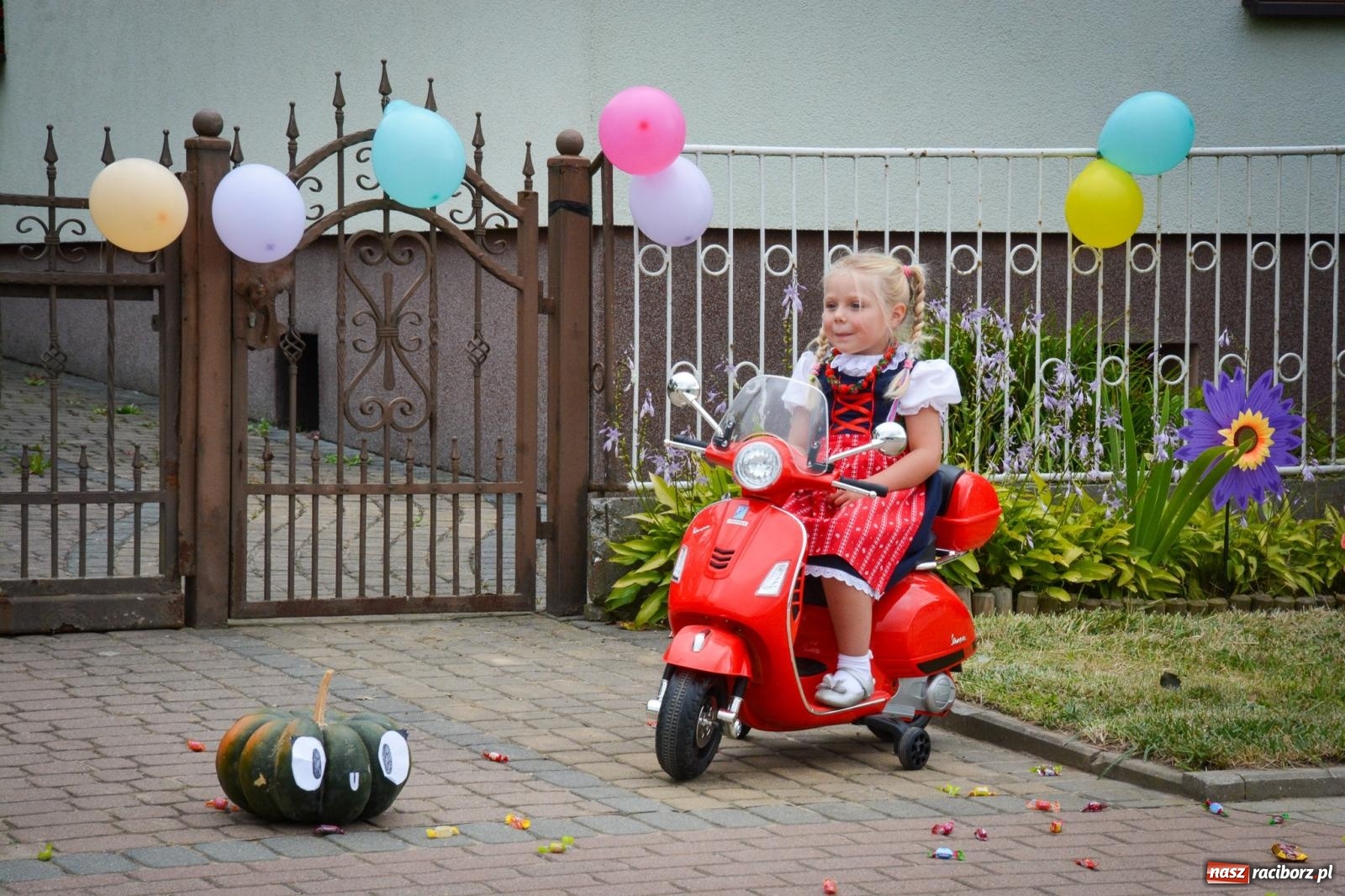 Zdjęcie w galerii na portalu naszraciborz.pl: Dożynki gminne w Pawłowie – najdłużej trwający korowód w powiecie [FOTO i WIDEO] wiadomości z regionu