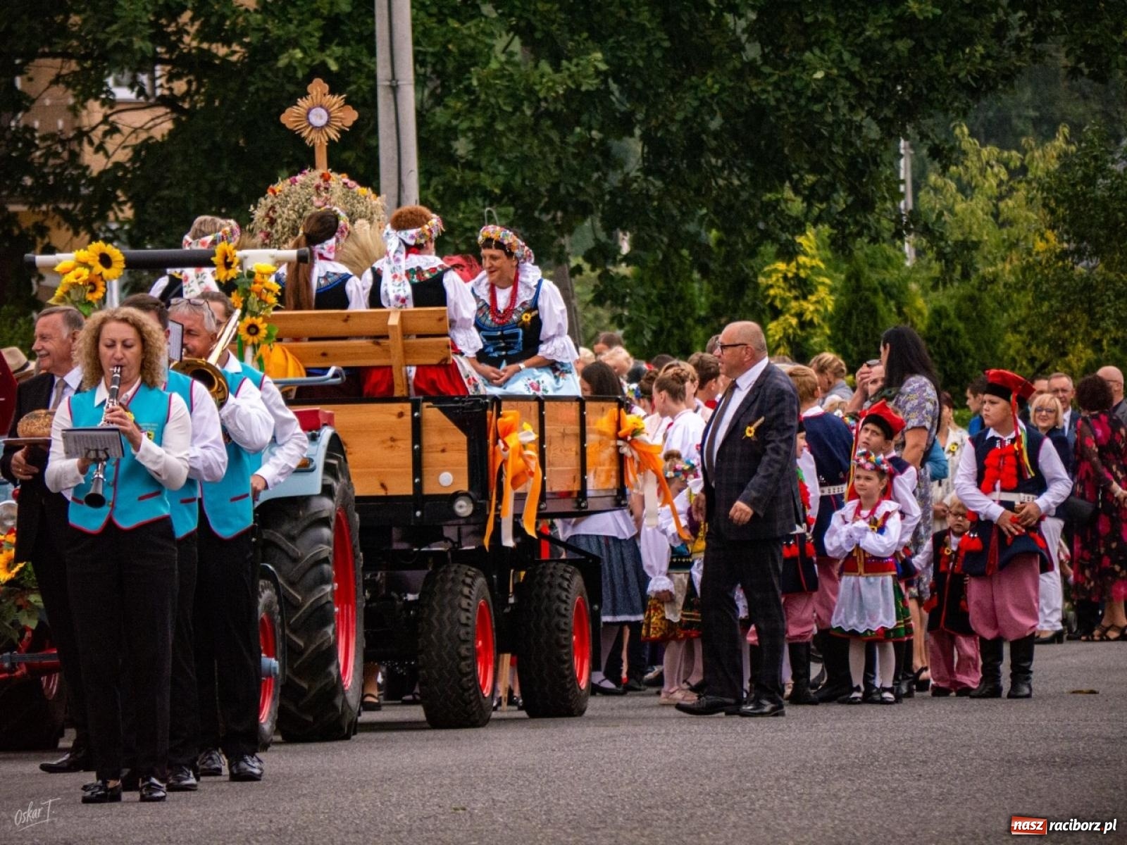 Zdjęcie w galerii na portalu naszraciborz.pl: Dożynki w Nędzy – tradycja i muzyka w centrum gminy wiadomości z regionu