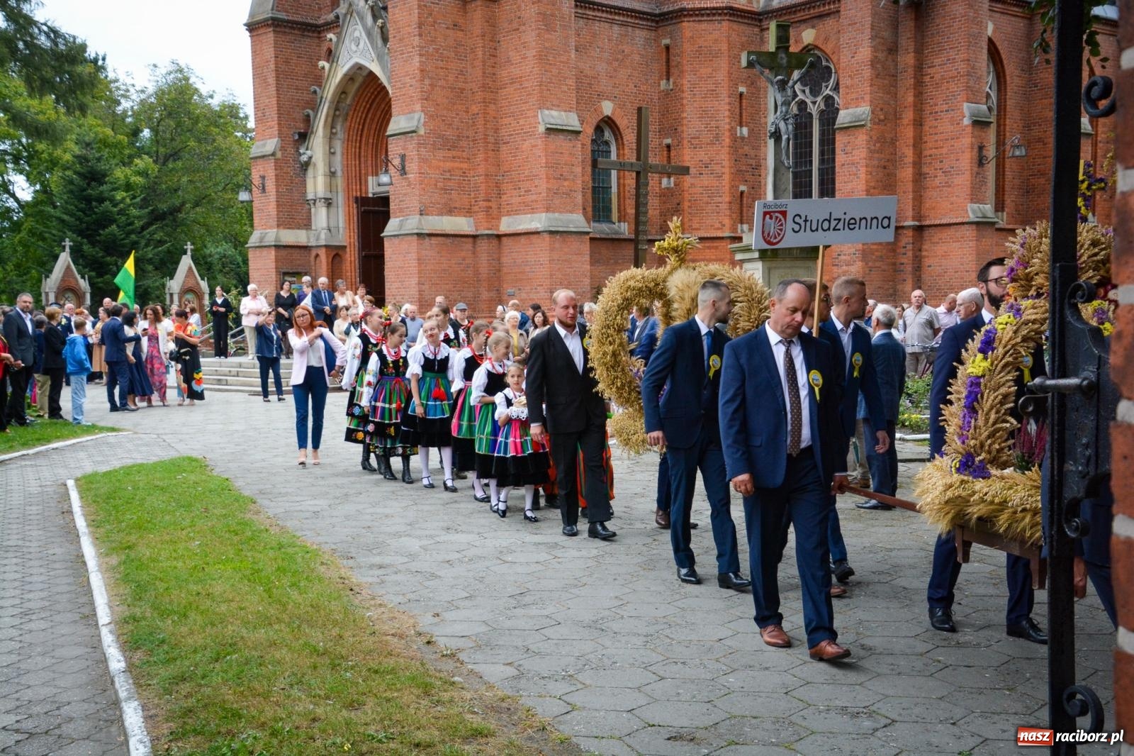 Zdjęcie w galerii na portalu naszraciborz.pl: Dożynki miejskie w Raciborzu – Ostróg gospodarzem święta plonów [FOTO i WIDEO] wiadomości z regionu