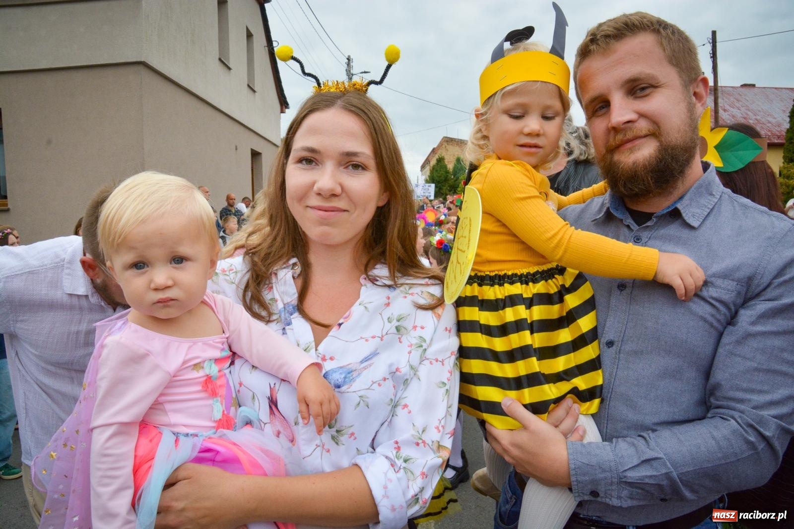 Zdjęcie w galerii na portalu naszraciborz.pl: Dożynki w Krzanowicach – kolorowy i radosny korowód [FOTO i WIDEO] wiadomości z regionu
