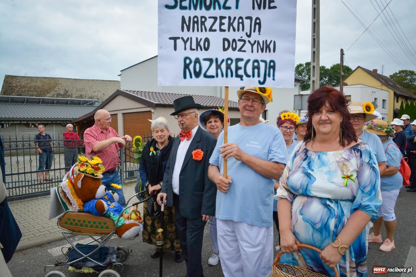 Zdjęcie w galerii na portalu naszraciborz.pl: Dożynki w Krzanowicach – kolorowy i radosny korowód [FOTO i WIDEO] wiadomości z regionu