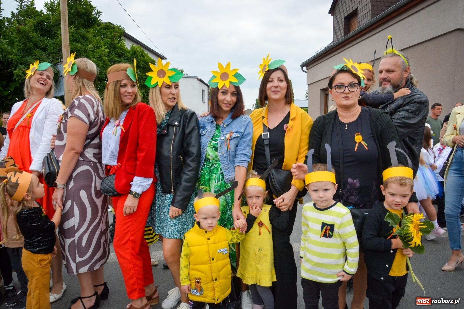 Zdjęcie w galerii na portalu naszraciborz.pl: Dożynki w Krzanowicach – kolorowy i radosny korowód [FOTO i WIDEO] wiadomości z regionu