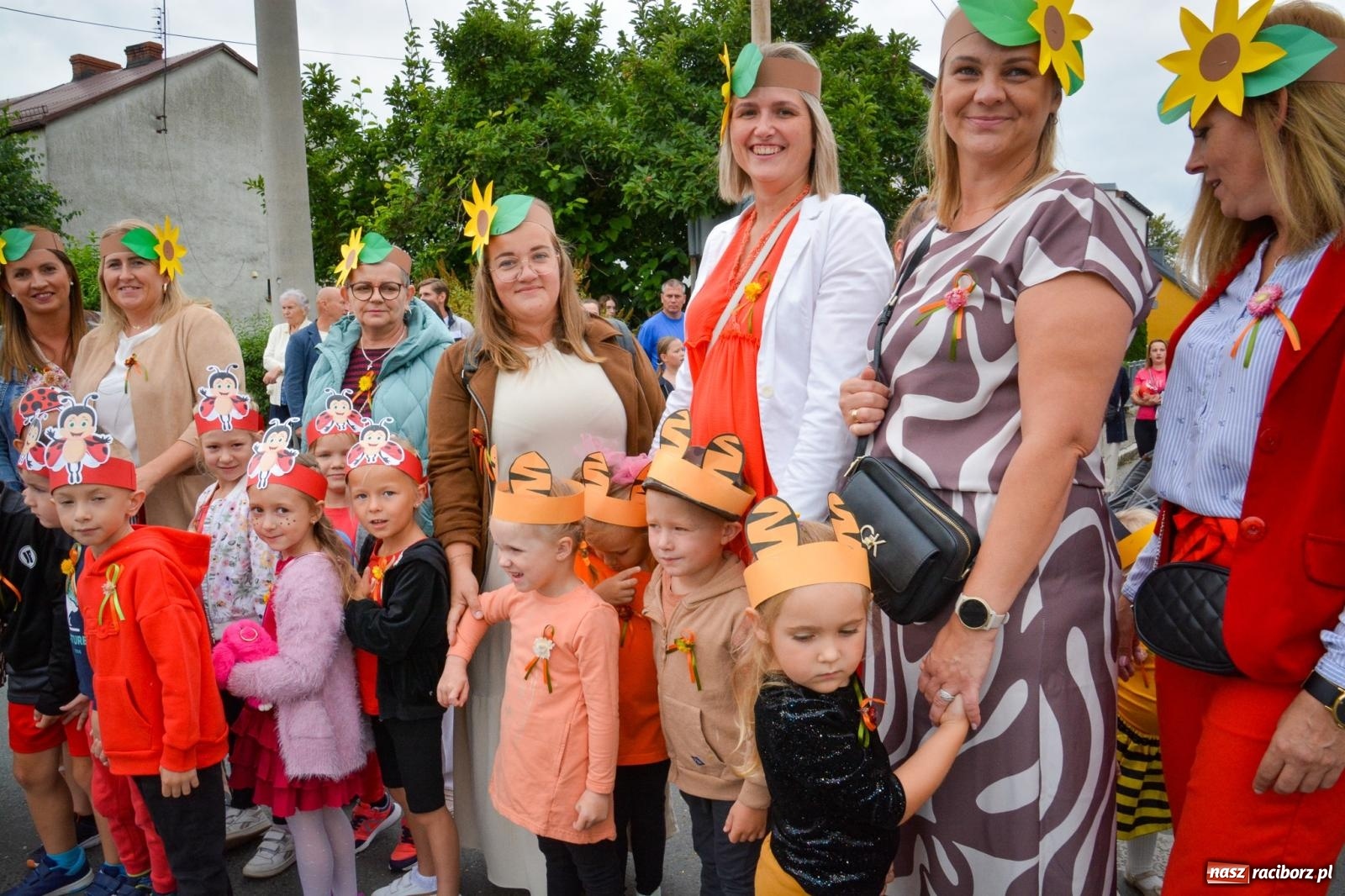 Zdjęcie w galerii na portalu naszraciborz.pl: Dożynki w Krzanowicach – kolorowy i radosny korowód [FOTO i WIDEO] wiadomości z regionu