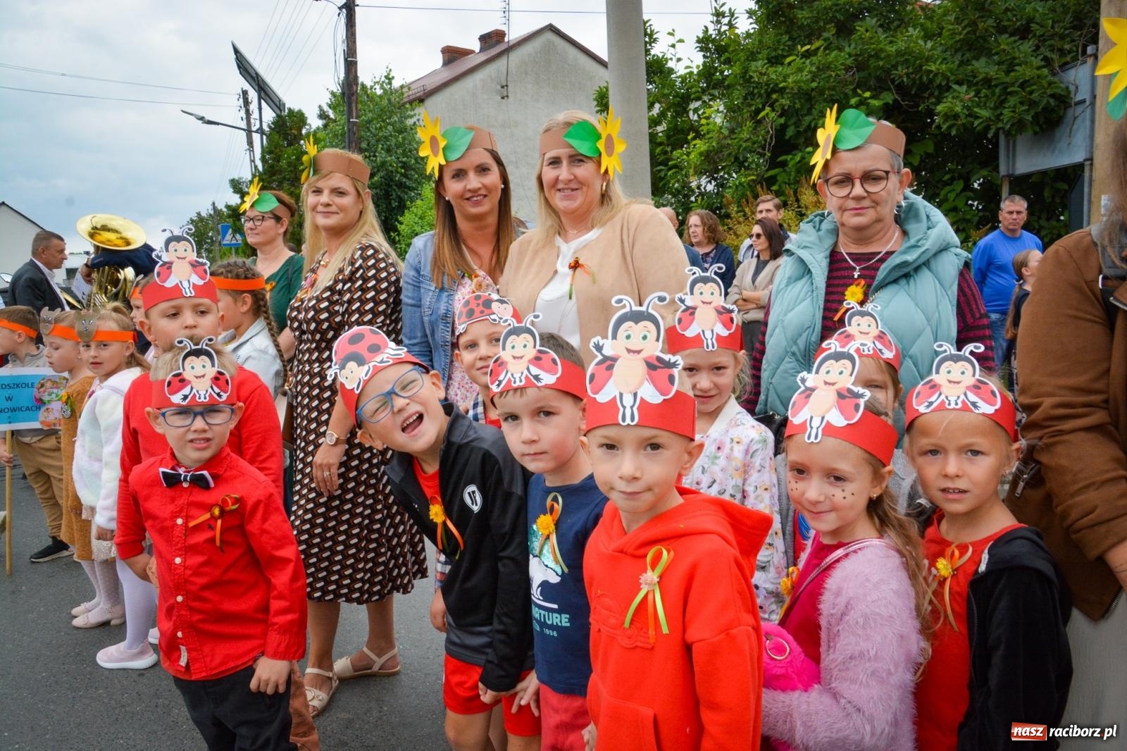 Zdjęcie w galerii na portalu naszraciborz.pl: Dożynki w Krzanowicach – kolorowy i radosny korowód [FOTO i WIDEO] wiadomości z regionu