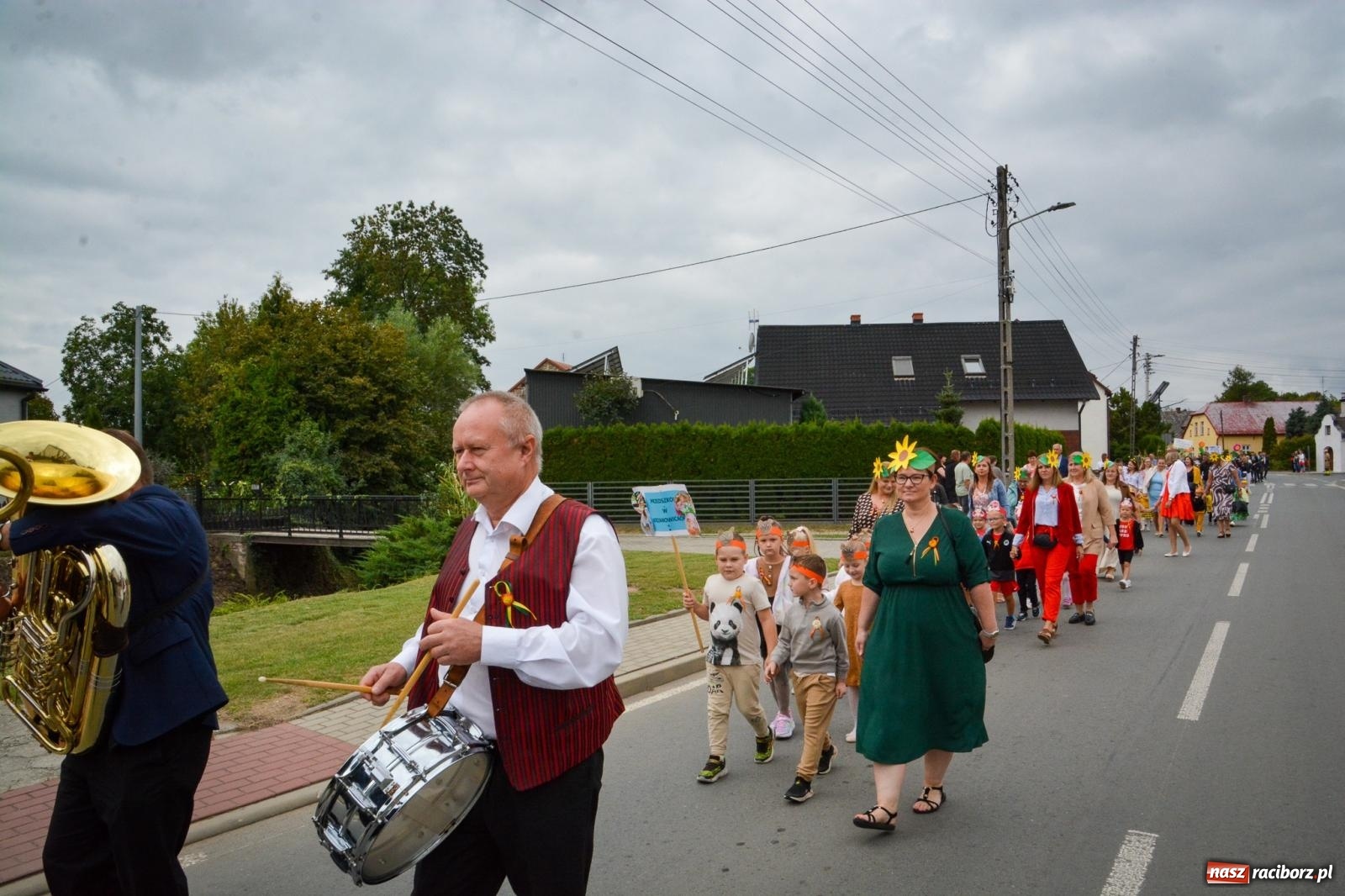 Zdjęcie w galerii na portalu naszraciborz.pl: Dożynki w Krzanowicach – kolorowy i radosny korowód [FOTO i WIDEO] wiadomości z regionu