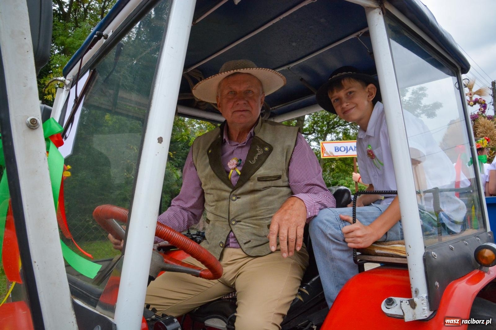 Zdjęcie w galerii na portalu naszraciborz.pl: Dożynki w Krzanowicach – kolorowy i radosny korowód [FOTO i WIDEO] wiadomości z regionu