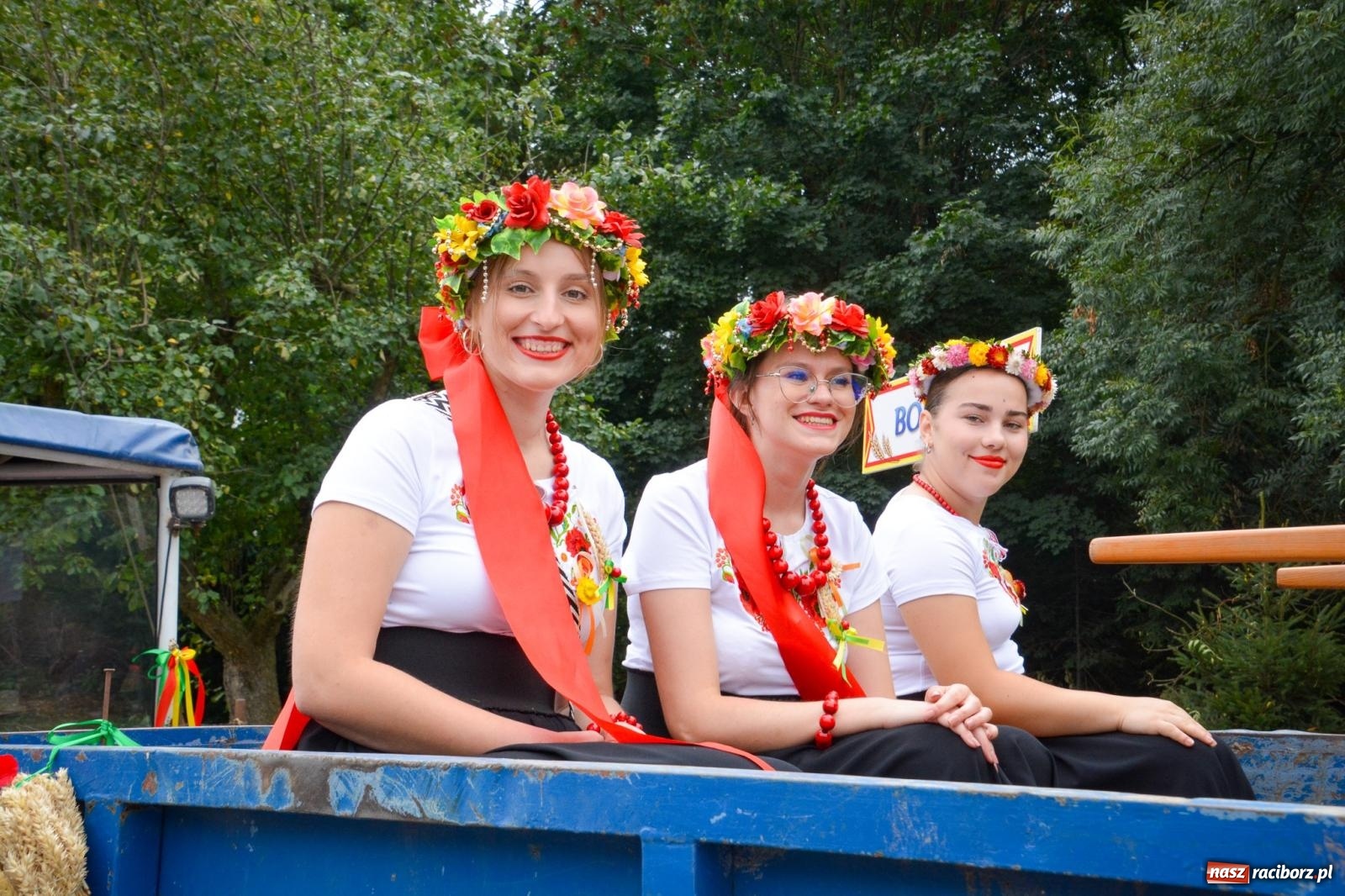 Zdjęcie w galerii na portalu naszraciborz.pl: Dożynki w Krzanowicach – kolorowy i radosny korowód [FOTO i WIDEO] wiadomości z regionu