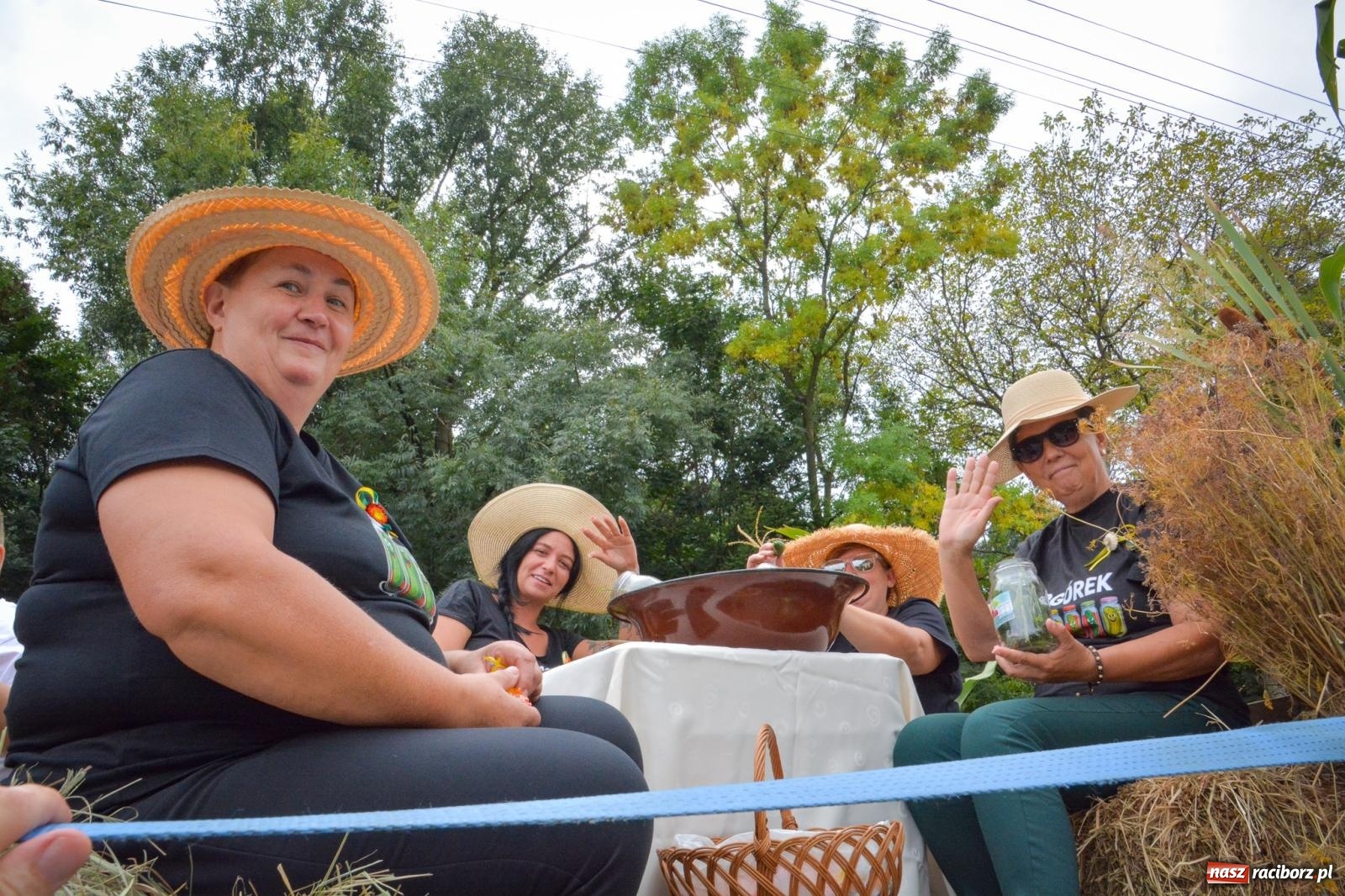 Zdjęcie w galerii na portalu naszraciborz.pl: Dożynki w Krzanowicach – kolorowy i radosny korowód [FOTO i WIDEO] wiadomości z regionu