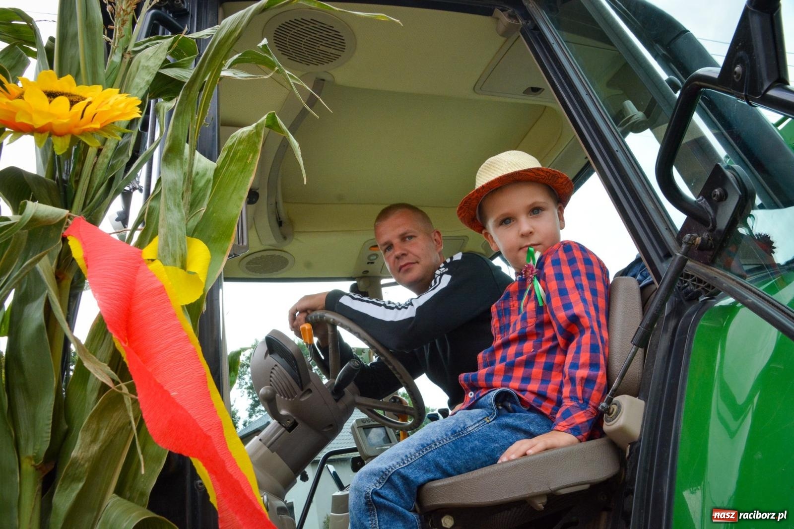 Zdjęcie w galerii na portalu naszraciborz.pl: Dożynki w Krzanowicach – kolorowy i radosny korowód [FOTO i WIDEO] wiadomości z regionu