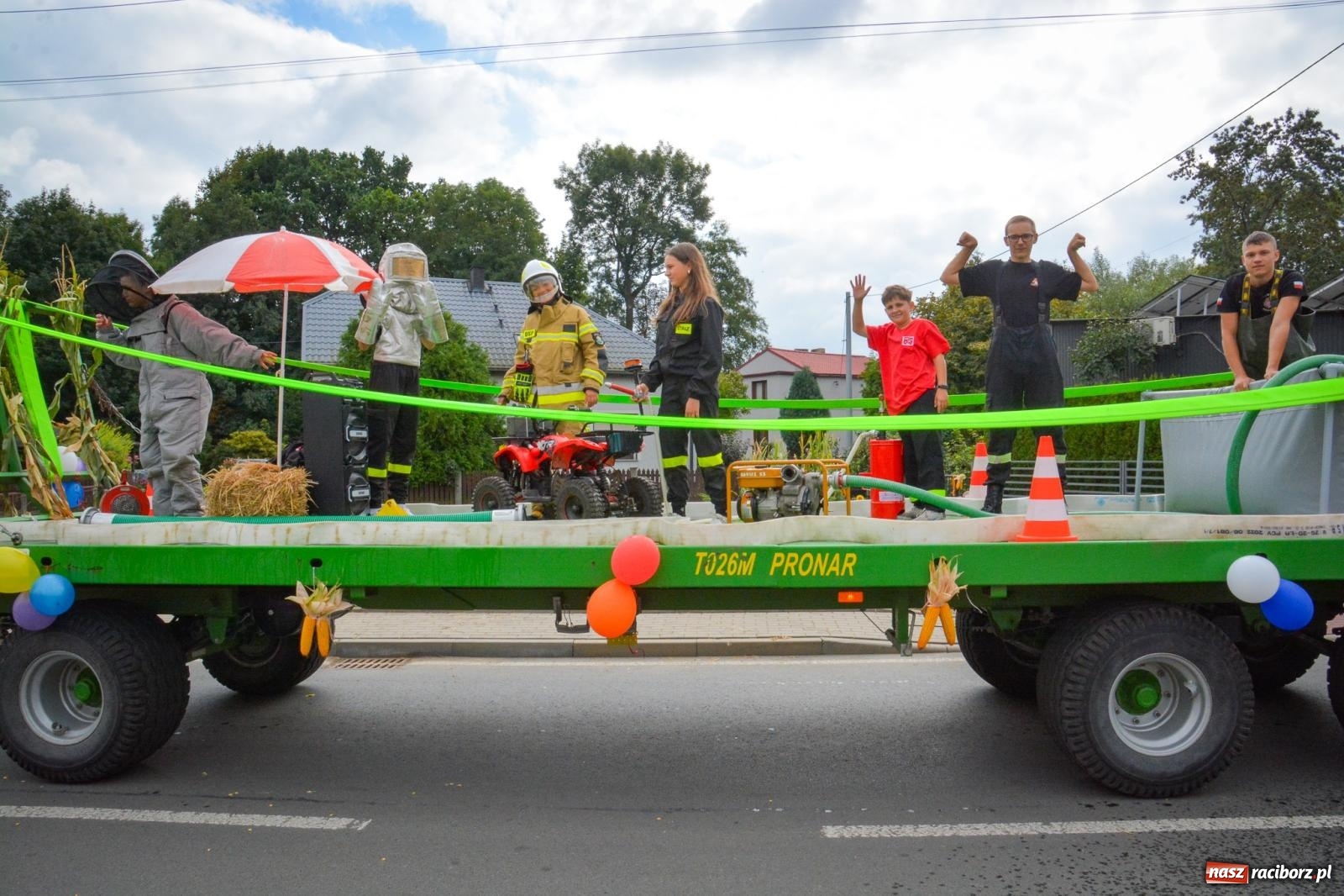 Zdjęcie w galerii na portalu naszraciborz.pl: Dożynki w Krzanowicach – kolorowy i radosny korowód [FOTO i WIDEO] wiadomości z regionu