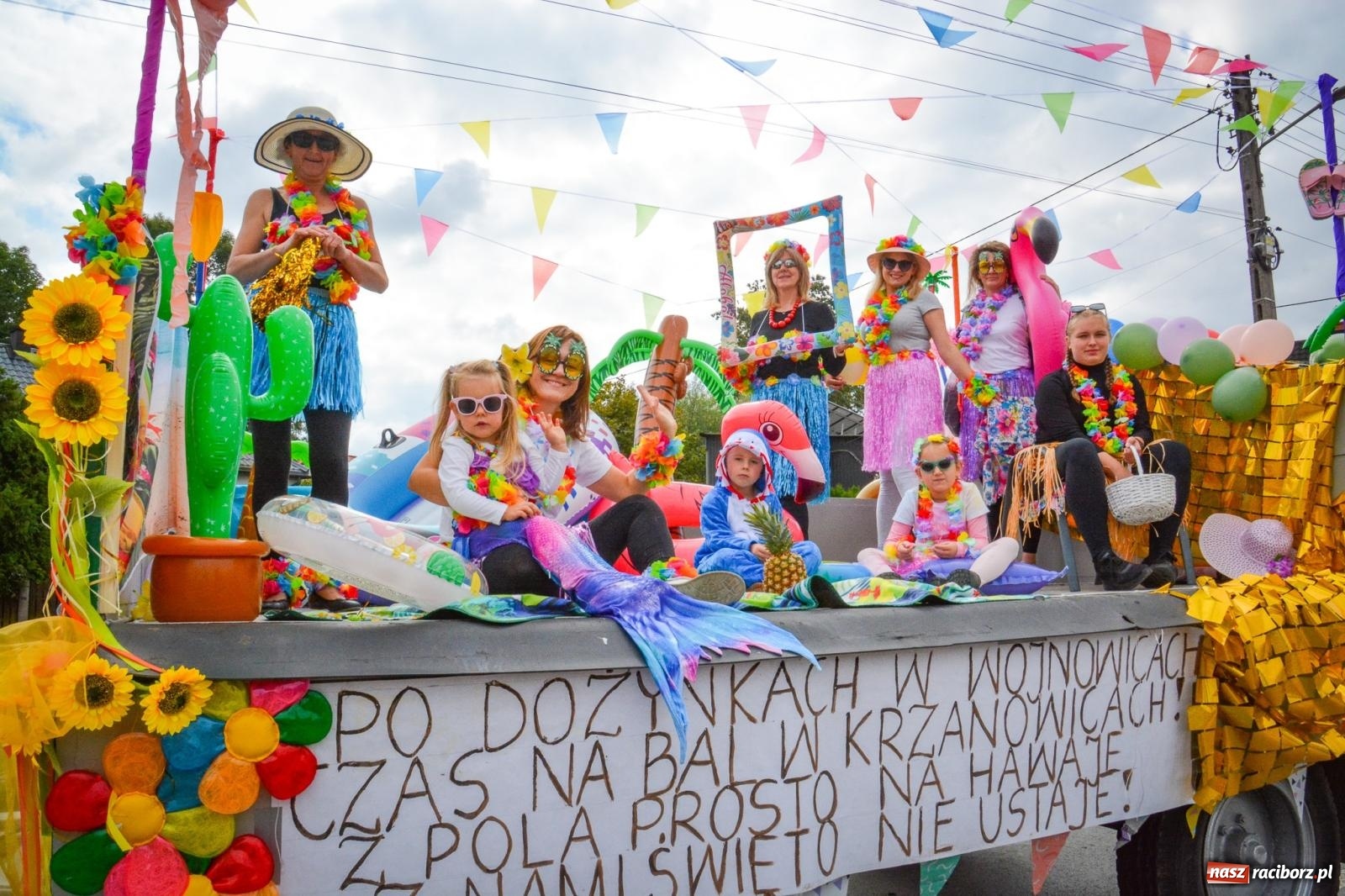 Zdjęcie w galerii na portalu naszraciborz.pl: Dożynki w Krzanowicach – kolorowy i radosny korowód [FOTO i WIDEO] wiadomości z regionu