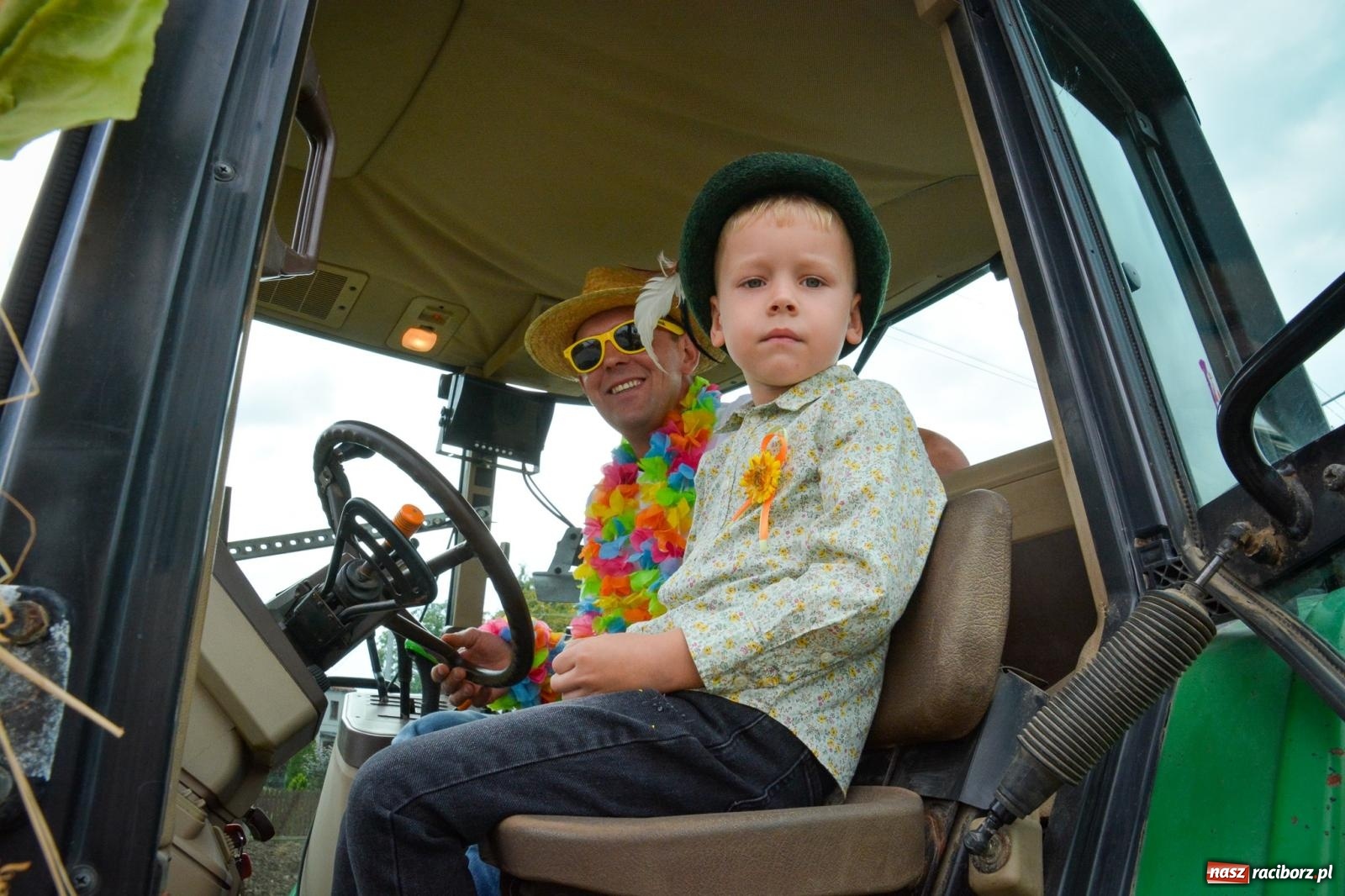 Zdjęcie w galerii na portalu naszraciborz.pl: Dożynki w Krzanowicach – kolorowy i radosny korowód [FOTO i WIDEO] wiadomości z regionu