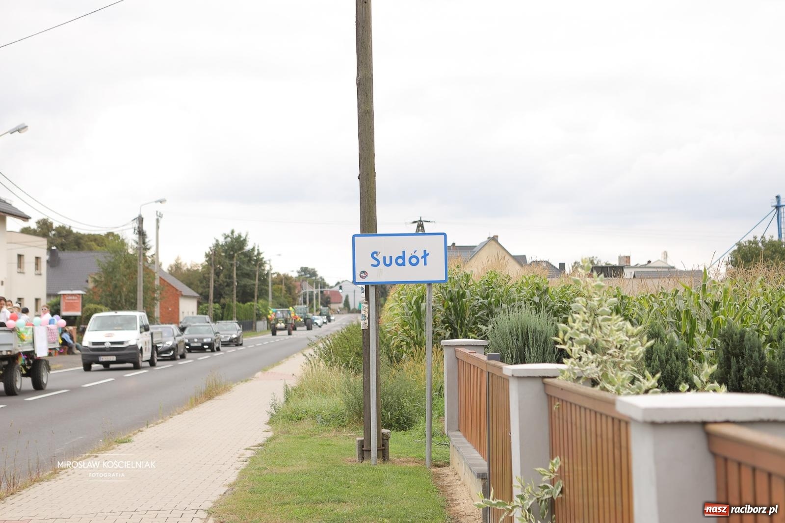 Zdjęcie w galerii na portalu naszraciborz.pl: Dożynki w Raciborzu Sudole: rolnicze święto z humorem i tradycją wiadomości z regionu