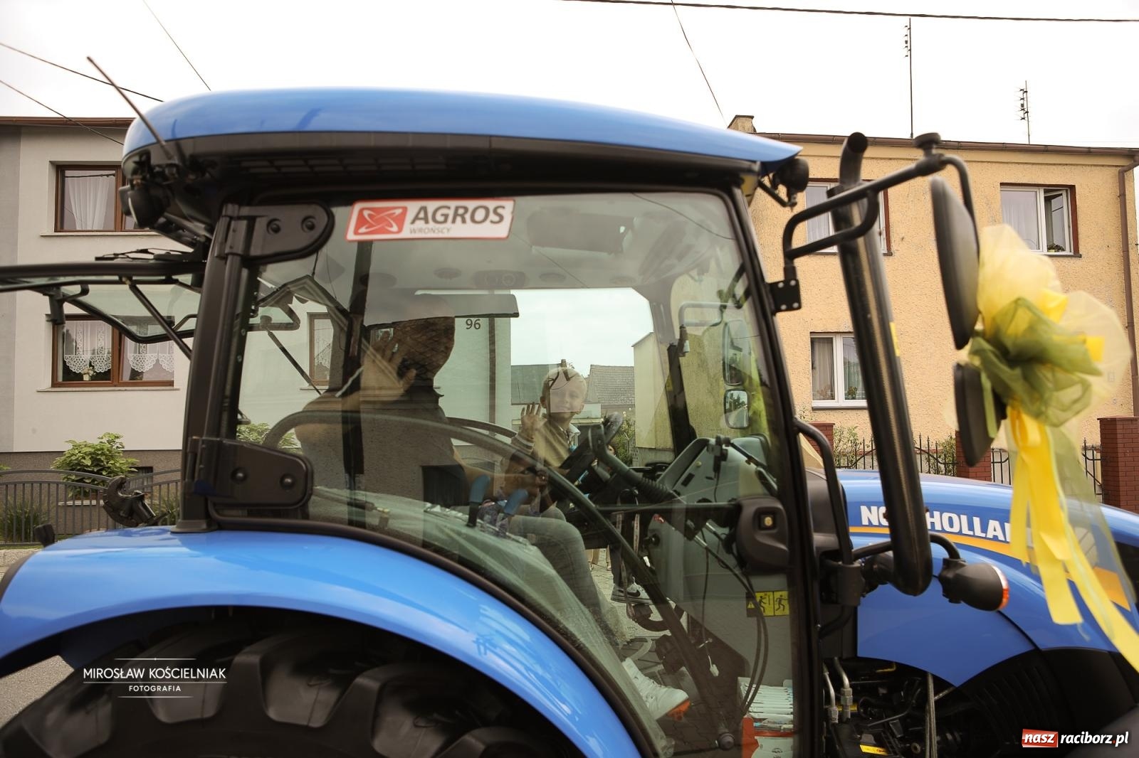 Zdjęcie w galerii na portalu naszraciborz.pl: Dożynki w Raciborzu Sudole: rolnicze święto z humorem i tradycją wiadomości z regionu