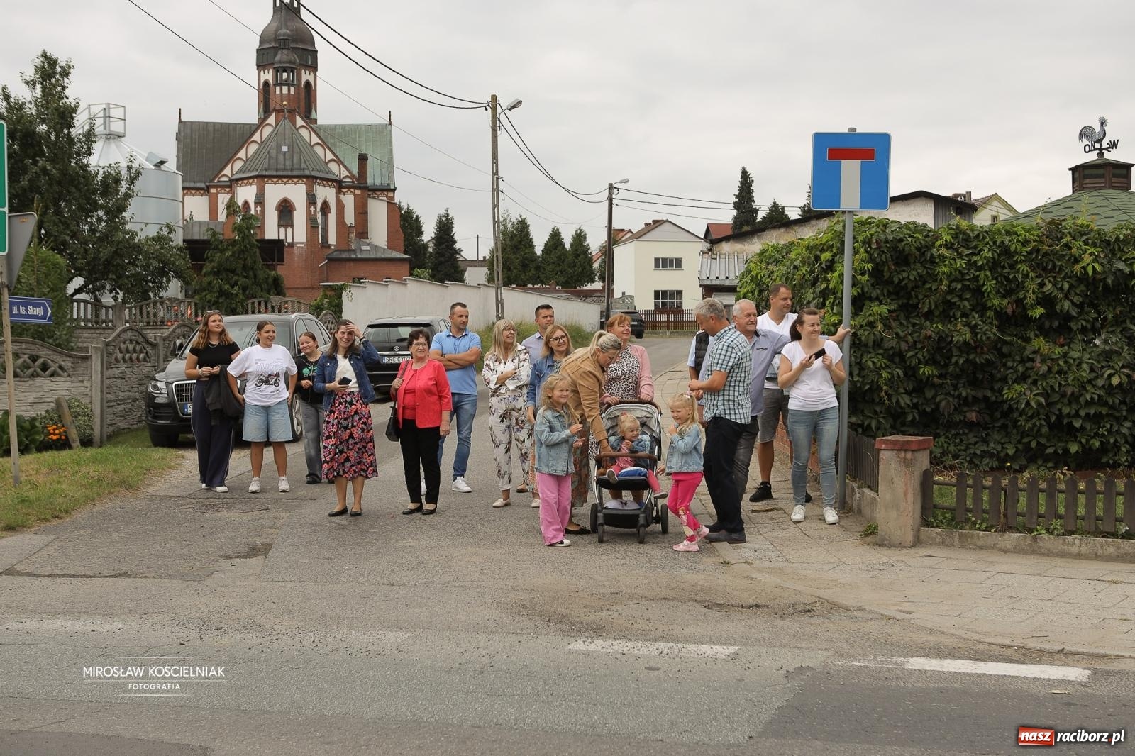 Zdjęcie w galerii na portalu naszraciborz.pl: Dożynki w Raciborzu Sudole: rolnicze święto z humorem i tradycją wiadomości z regionu