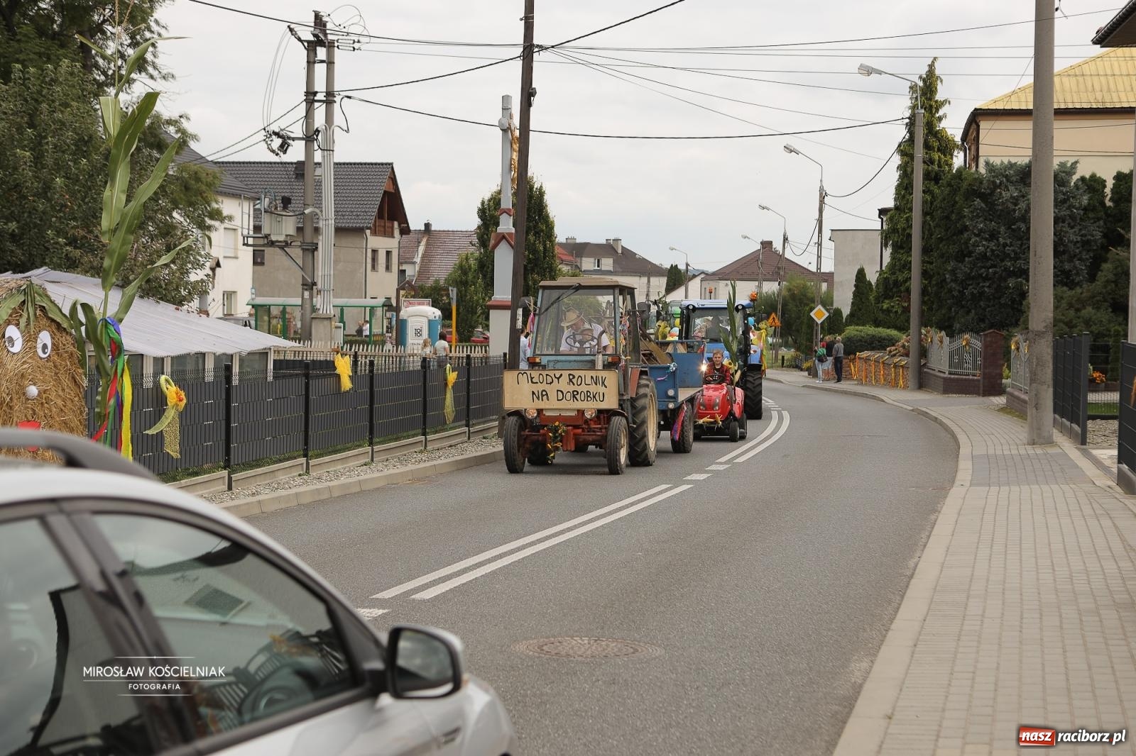 Zdjęcie w galerii na portalu naszraciborz.pl: Dożynki w Raciborzu Sudole: rolnicze święto z humorem i tradycją wiadomości z regionu