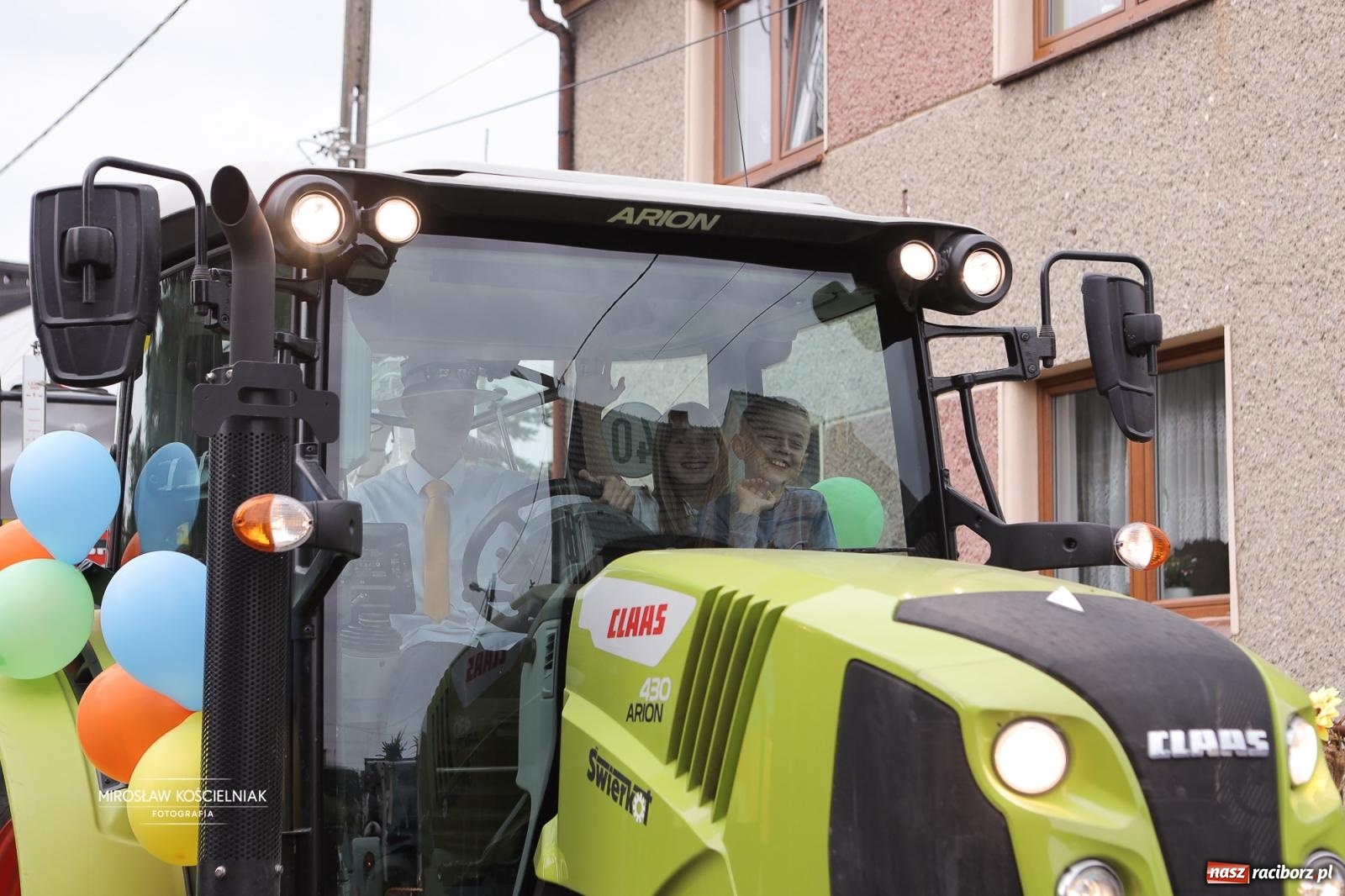 Zdjęcie w galerii na portalu naszraciborz.pl: Dożynki w Raciborzu Sudole: rolnicze święto z humorem i tradycją wiadomości z regionu
