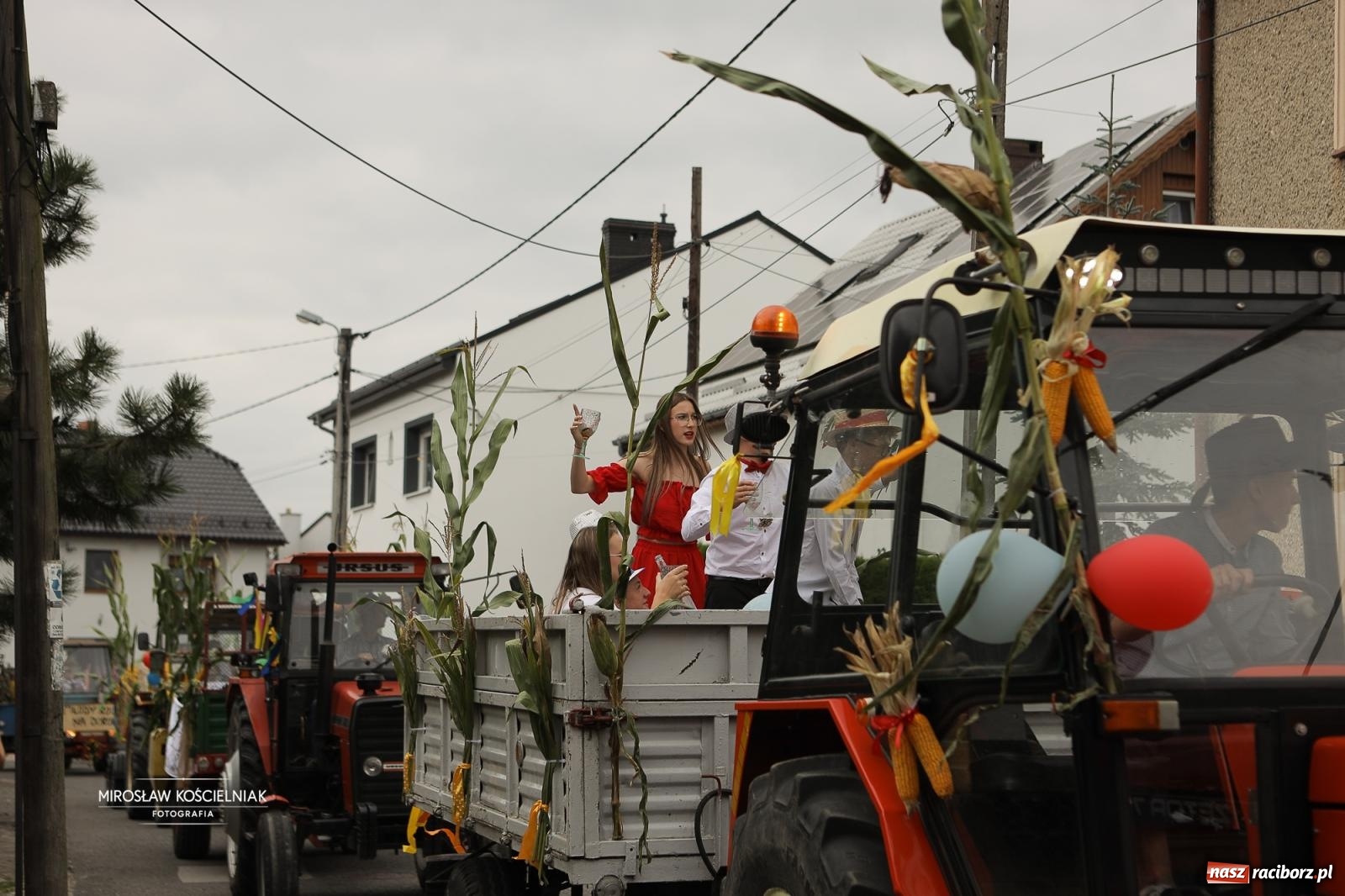 Zdjęcie w galerii na portalu naszraciborz.pl: Dożynki w Raciborzu Sudole: rolnicze święto z humorem i tradycją wiadomości z regionu