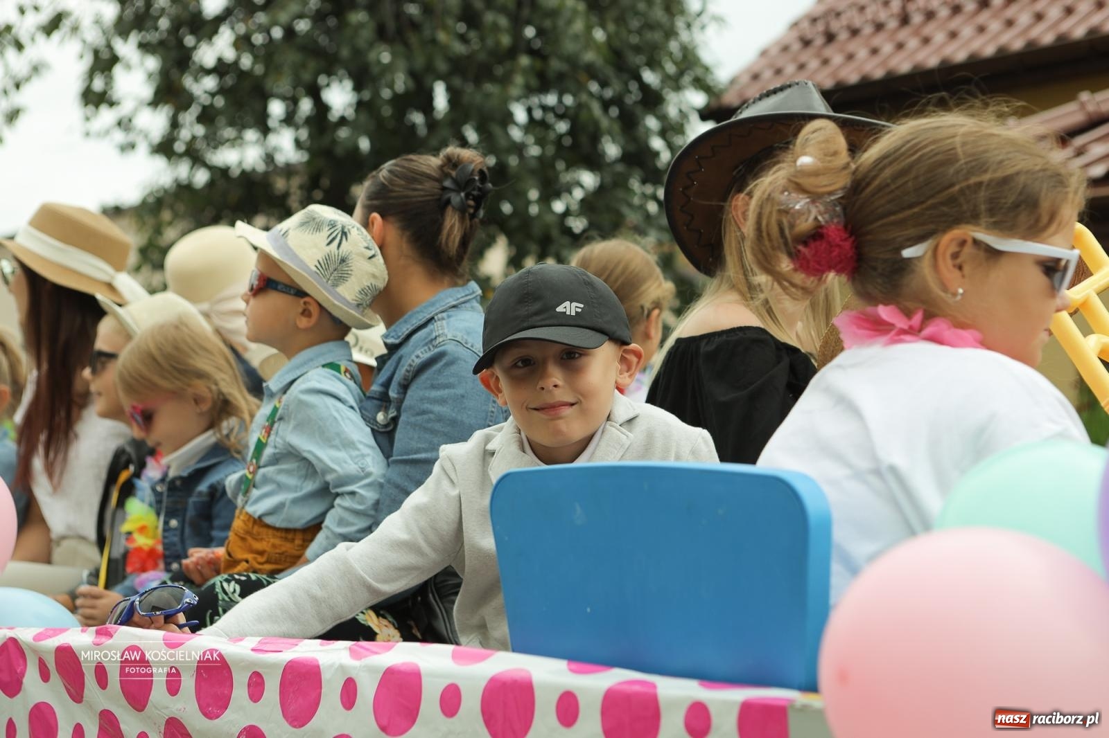 Zdjęcie w galerii na portalu naszraciborz.pl: Dożynki w Raciborzu Sudole: rolnicze święto z humorem i tradycją wiadomości z regionu