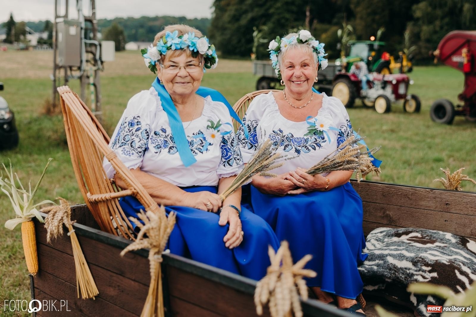 Zdjęcie w galerii na portalu naszraciborz.pl: Dożynki gminy Rudnik w Ponięcicach - korowód i otwarcie świetlicy wiadomości z regionu