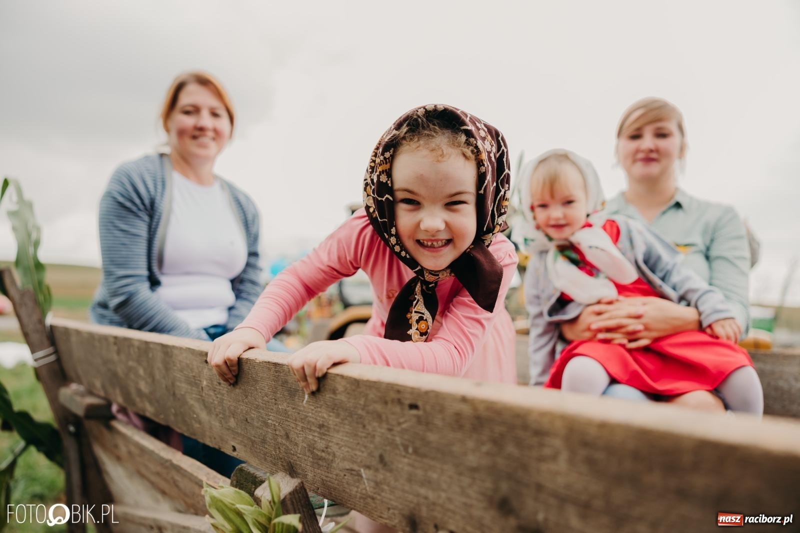 Zdjęcie w galerii na portalu naszraciborz.pl: Dożynki gminy Rudnik w Ponięcicach - korowód i otwarcie świetlicy wiadomości z regionu