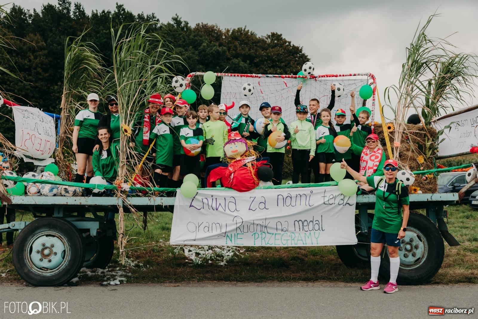 Zdjęcie w galerii na portalu naszraciborz.pl: Dożynki gminy Rudnik w Ponięcicach - korowód i otwarcie świetlicy wiadomości z regionu