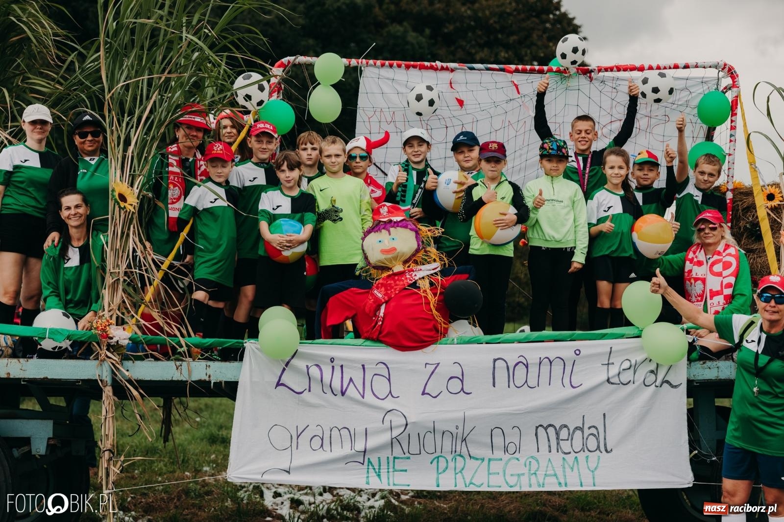 Zdjęcie w galerii na portalu naszraciborz.pl: Dożynki gminy Rudnik w Ponięcicach - korowód i otwarcie świetlicy wiadomości z regionu