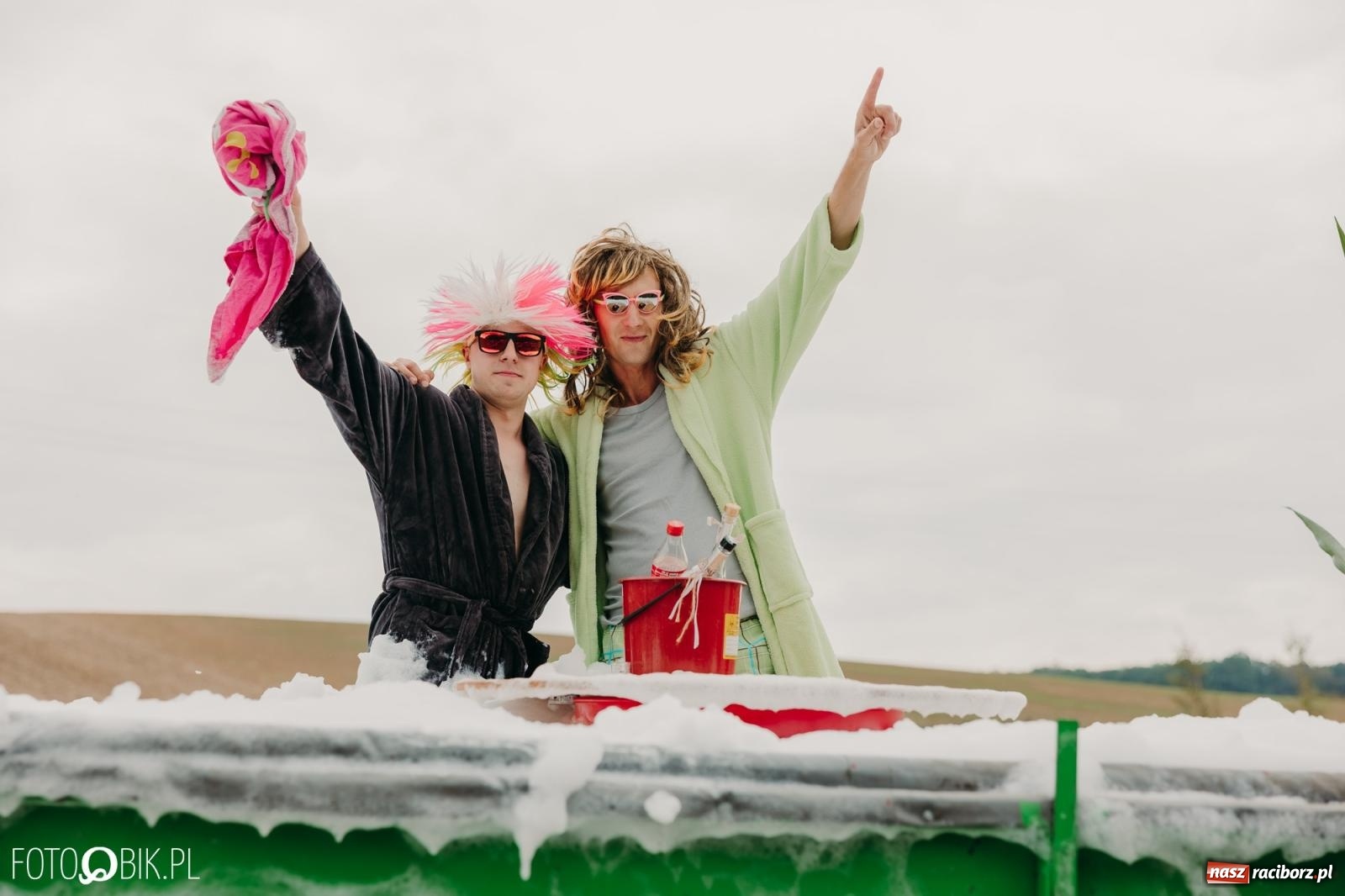 Zdjęcie w galerii na portalu naszraciborz.pl: Dożynki gminy Rudnik w Ponięcicach - korowód i otwarcie świetlicy wiadomości z regionu