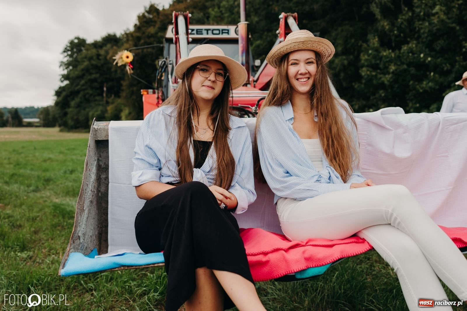 Zdjęcie w galerii na portalu naszraciborz.pl: Dożynki gminy Rudnik w Ponięcicach - korowód i otwarcie świetlicy wiadomości z regionu