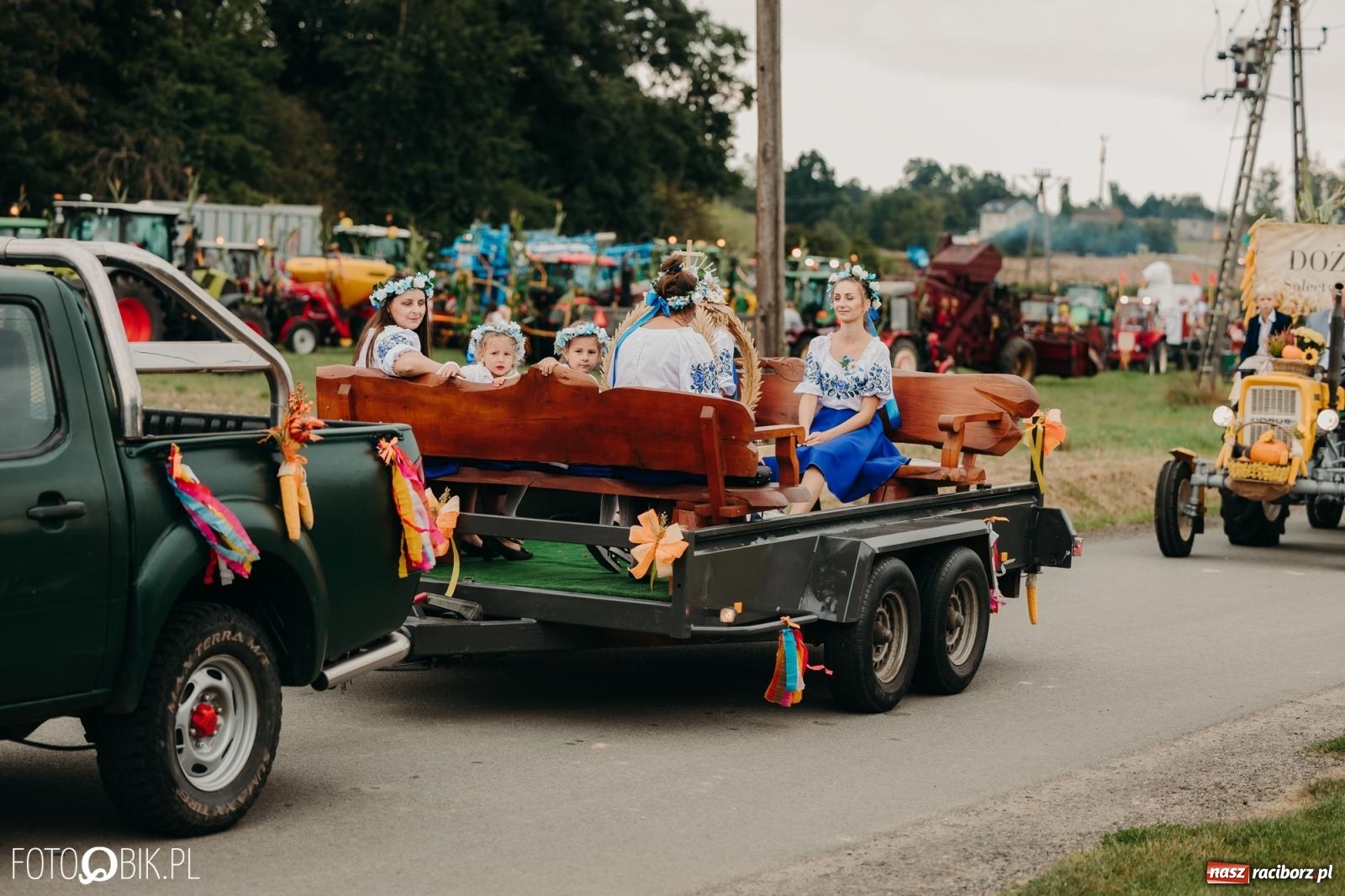 Zdjęcie w galerii na portalu naszraciborz.pl: Dożynki gminy Rudnik w Ponięcicach - korowód i otwarcie świetlicy wiadomości z regionu