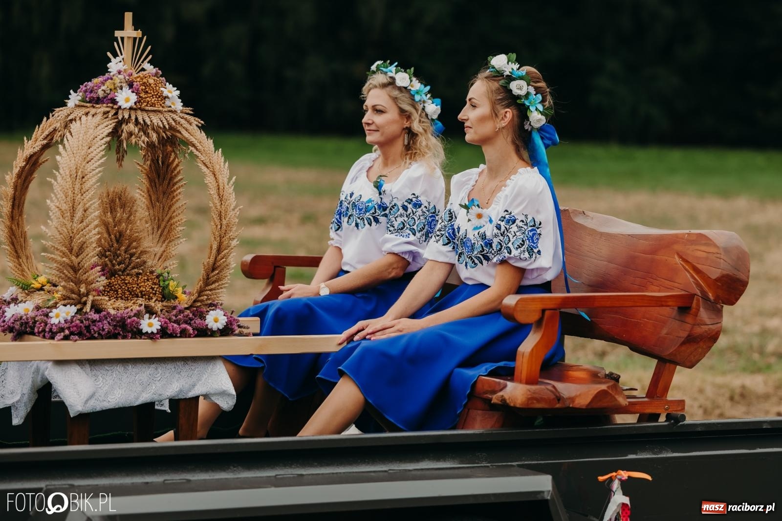 Zdjęcie w galerii na portalu naszraciborz.pl: Dożynki gminy Rudnik w Ponięcicach - korowód i otwarcie świetlicy wiadomości z regionu