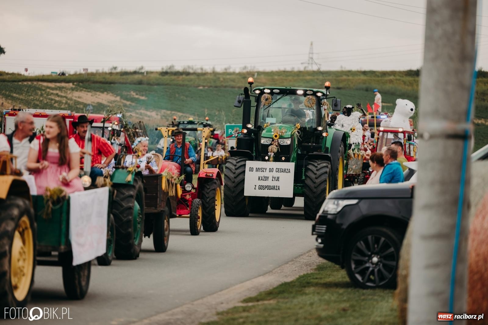 Zdjęcie w galerii na portalu naszraciborz.pl: Dożynki gminy Rudnik w Ponięcicach - korowód i otwarcie świetlicy wiadomości z regionu