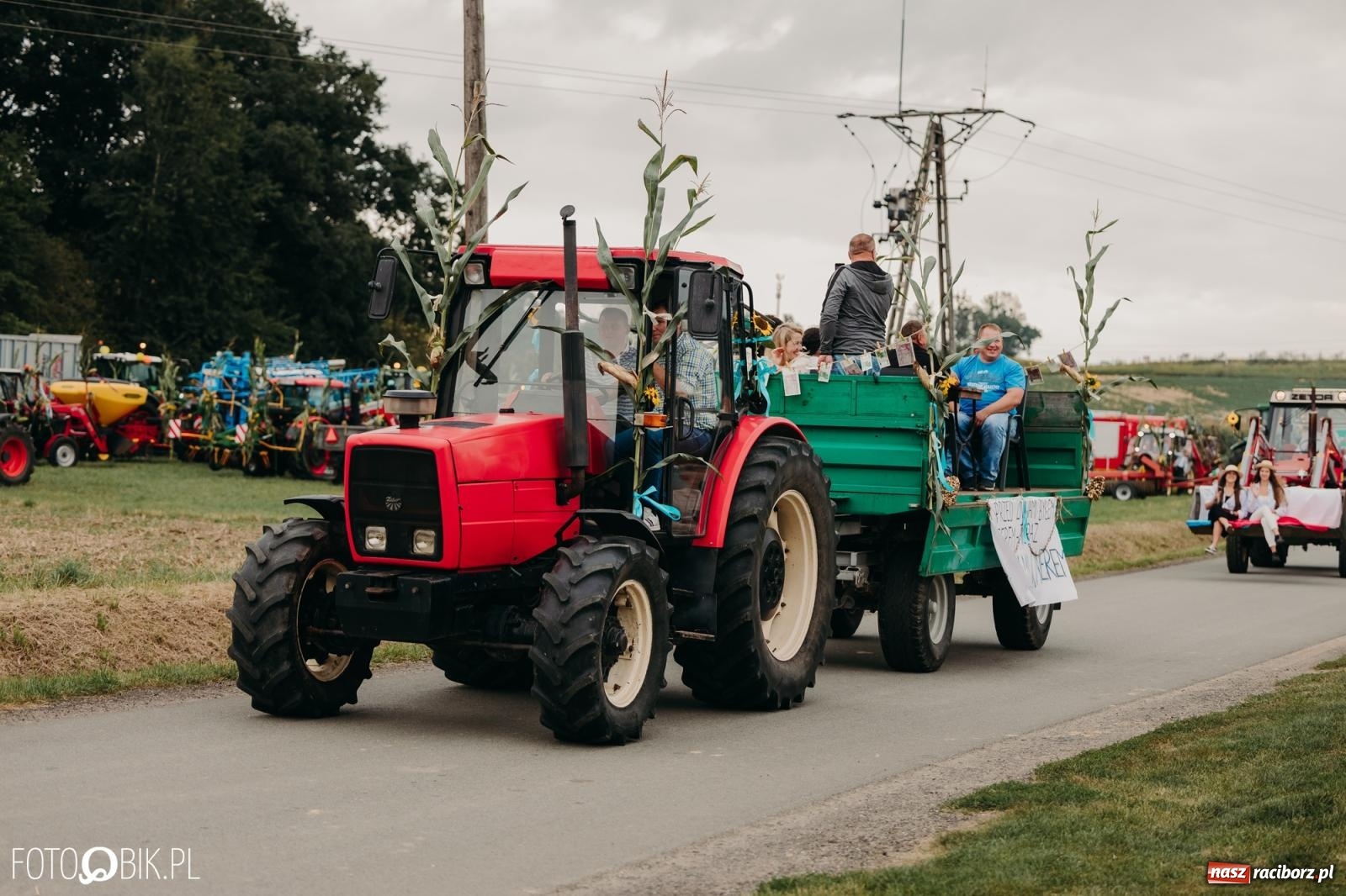 Zdjęcie w galerii na portalu naszraciborz.pl: Dożynki gminy Rudnik w Ponięcicach - korowód i otwarcie świetlicy wiadomości z regionu