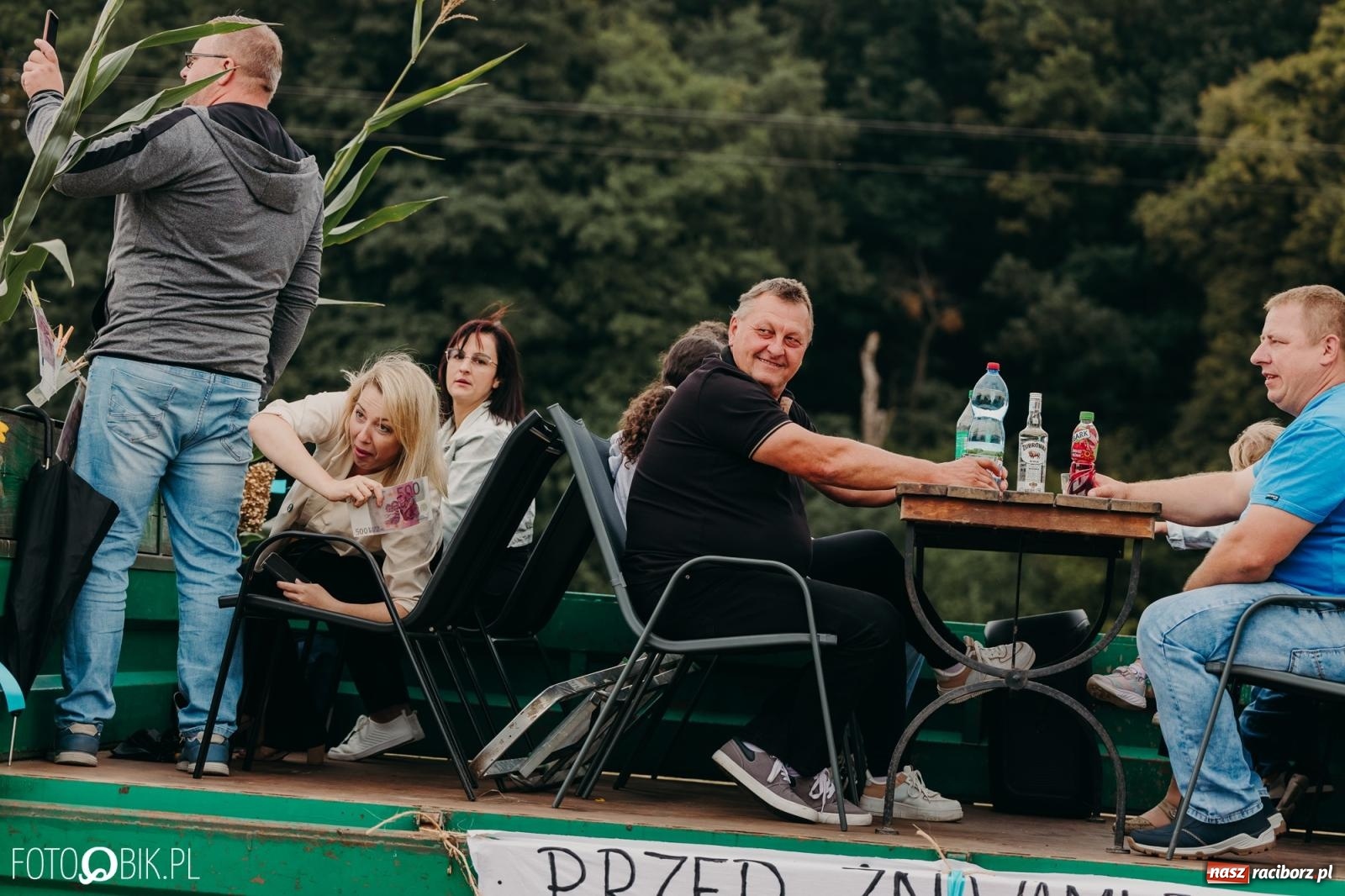 Zdjęcie w galerii na portalu naszraciborz.pl: Dożynki gminy Rudnik w Ponięcicach - korowód i otwarcie świetlicy wiadomości z regionu