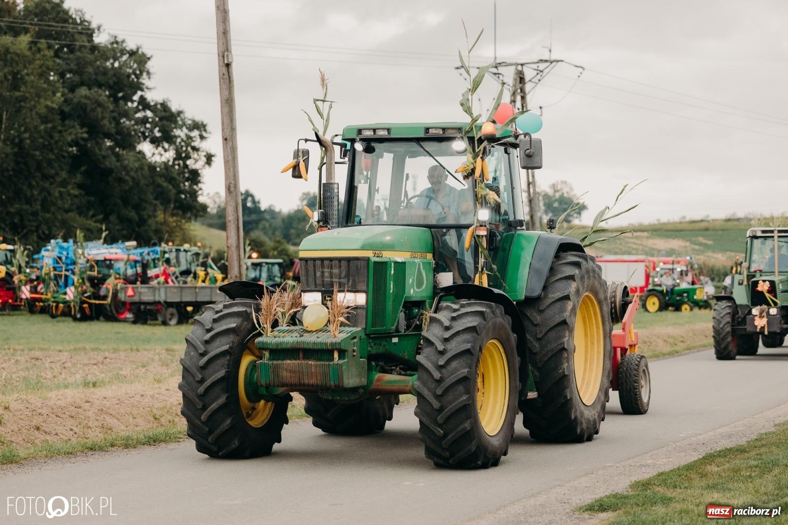 Zdjęcie w galerii na portalu naszraciborz.pl: Dożynki gminy Rudnik w Ponięcicach - korowód i otwarcie świetlicy wiadomości z regionu