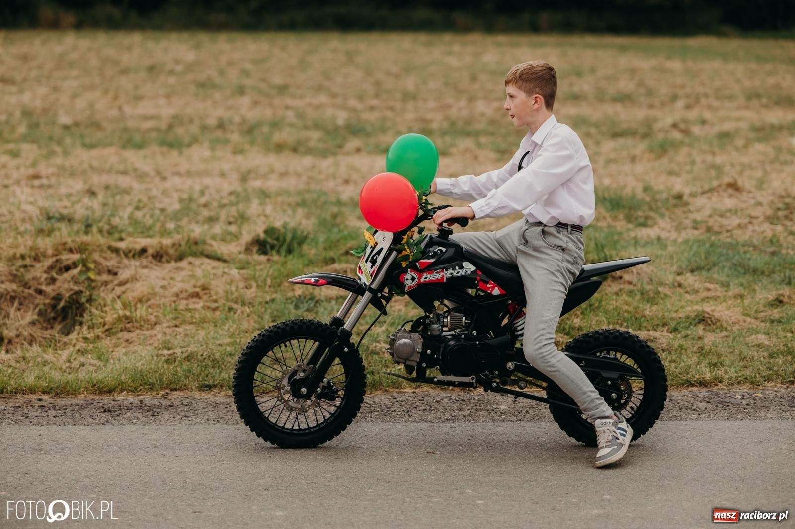 Zdjęcie w galerii na portalu naszraciborz.pl: Dożynki gminy Rudnik w Ponięcicach - korowód i otwarcie świetlicy wiadomości z regionu